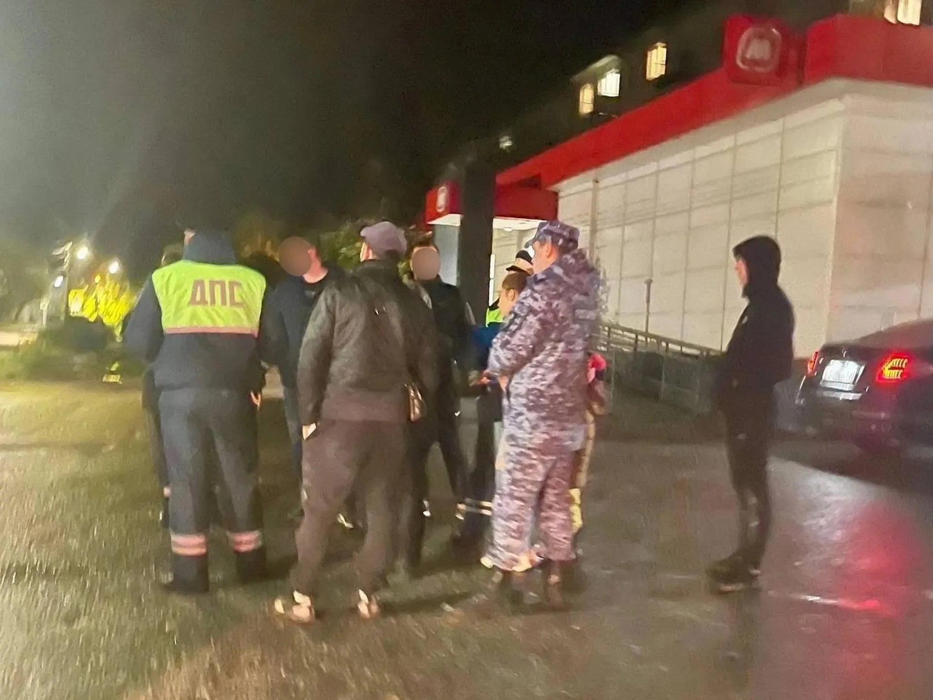 Двух мальчиков сбили на пешеходном переходе в Высоковске