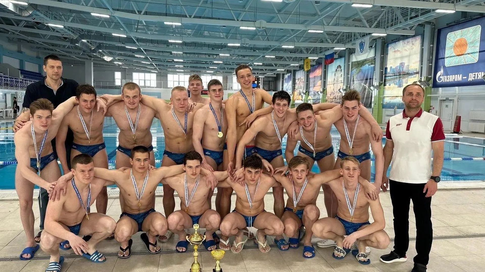 Спортсмен из Мариуполя стал участником команды по водному поло в Чехове