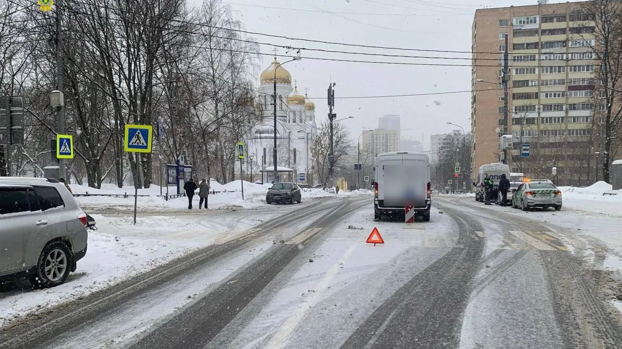 Иномарка сбила девочку на северо-востоке Москвы | 360°