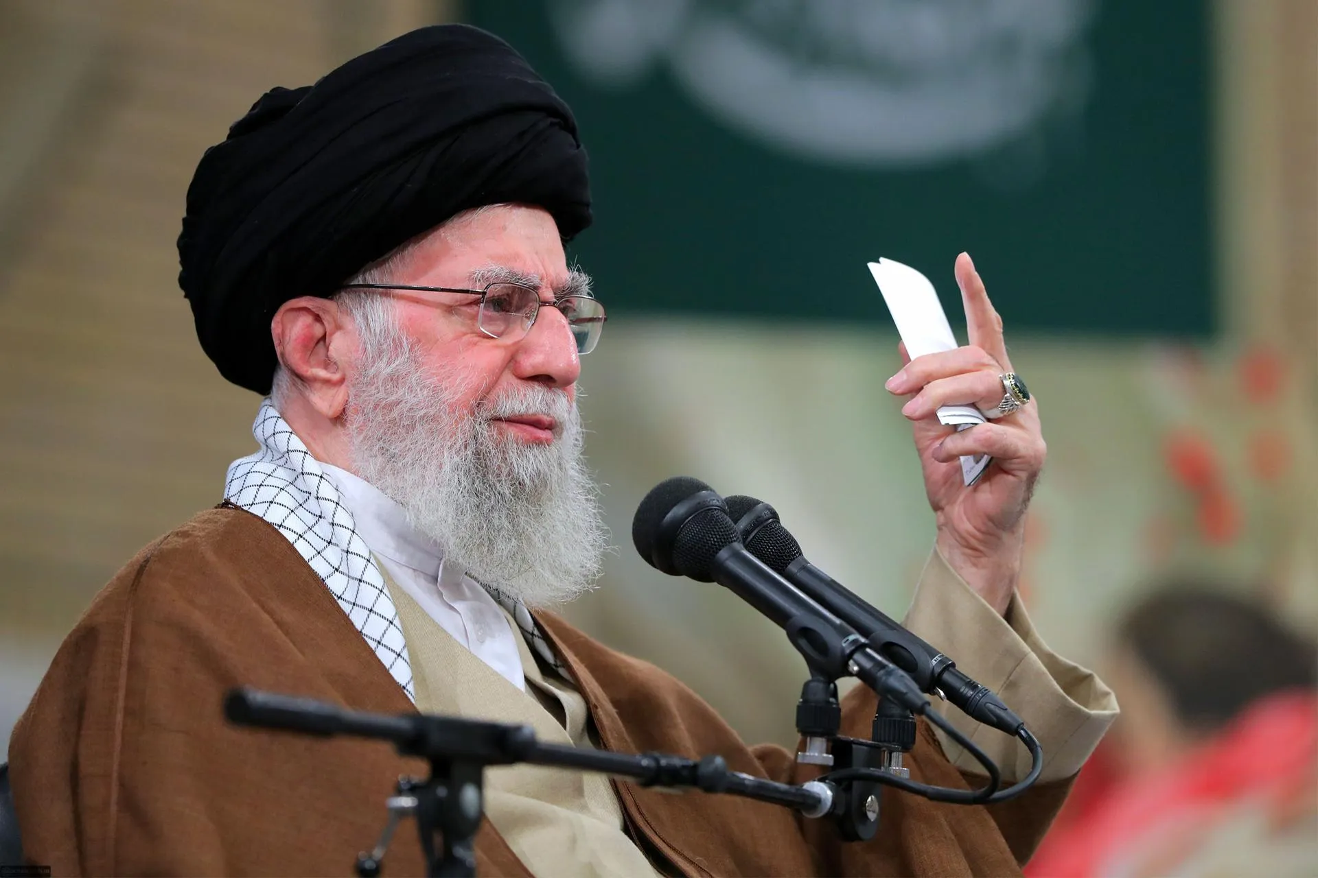 Великий аятолла Али Хаменеи