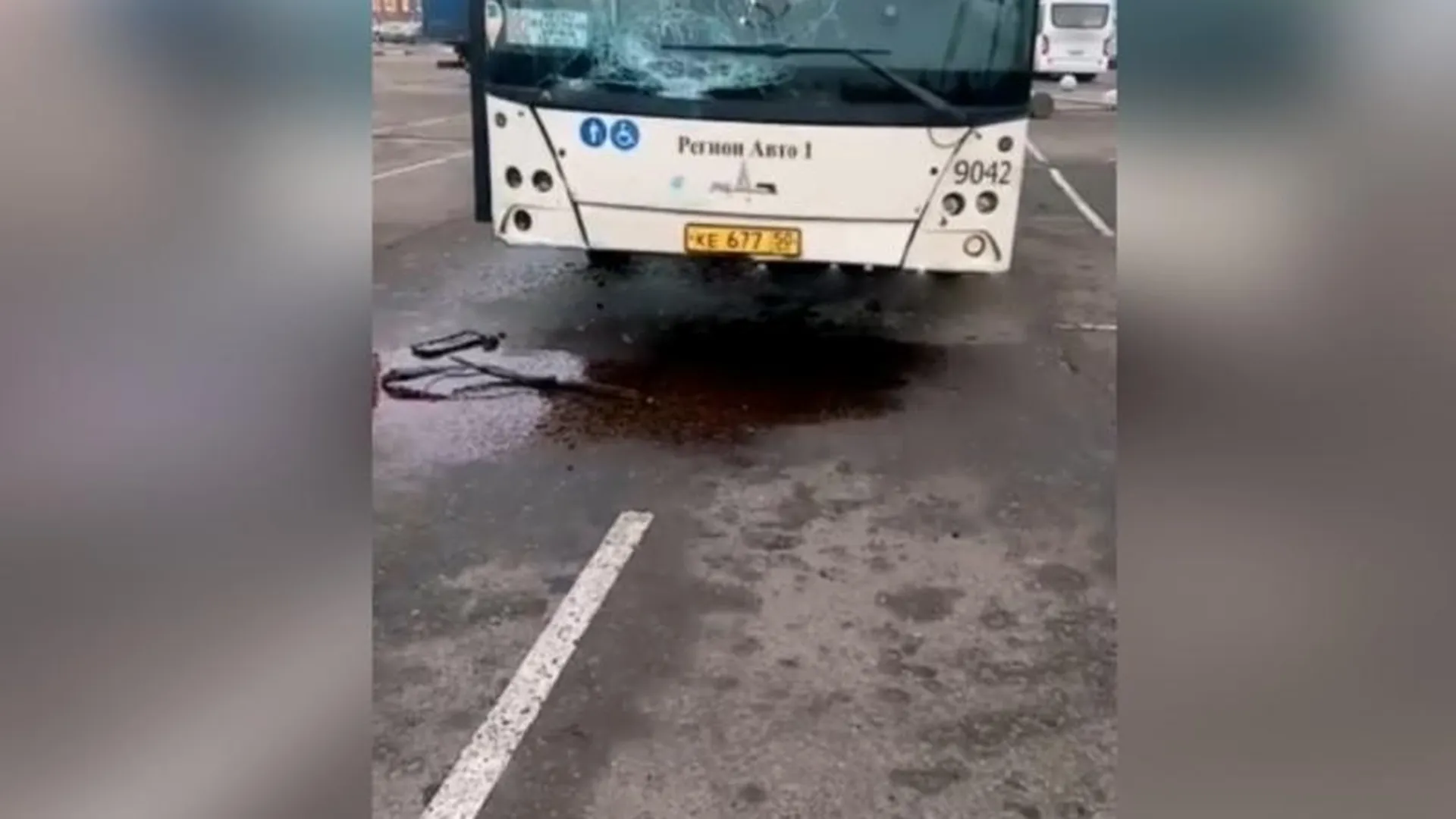 Дал покататься: маршрутчик разбил автобус своего коллеги в Химках