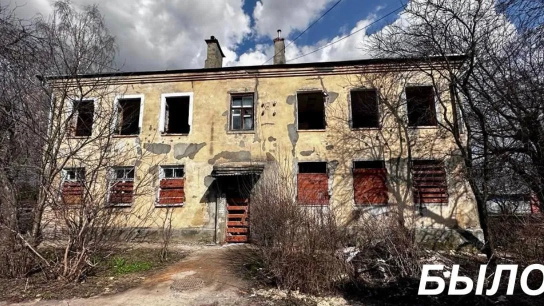 Здание аварийного жилого дома снесли в Серпухове