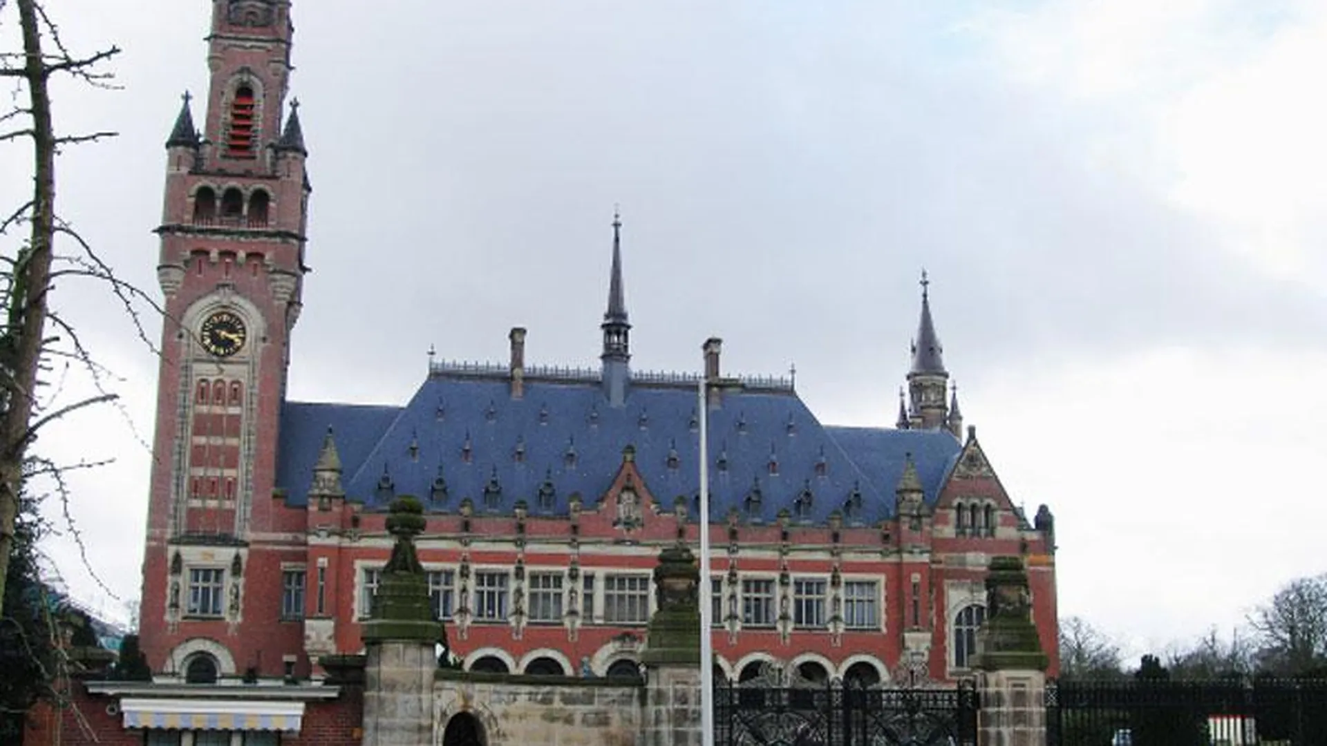 Польша намерена подать жалобу в Гаагский суд из-за расследования гибели Качиньского