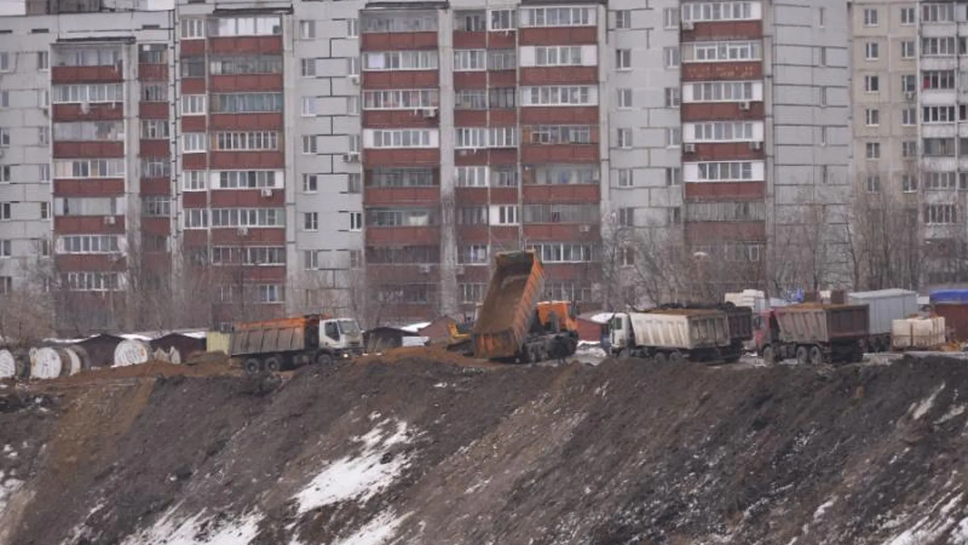 Москва вывозит мусор в Дзержинский