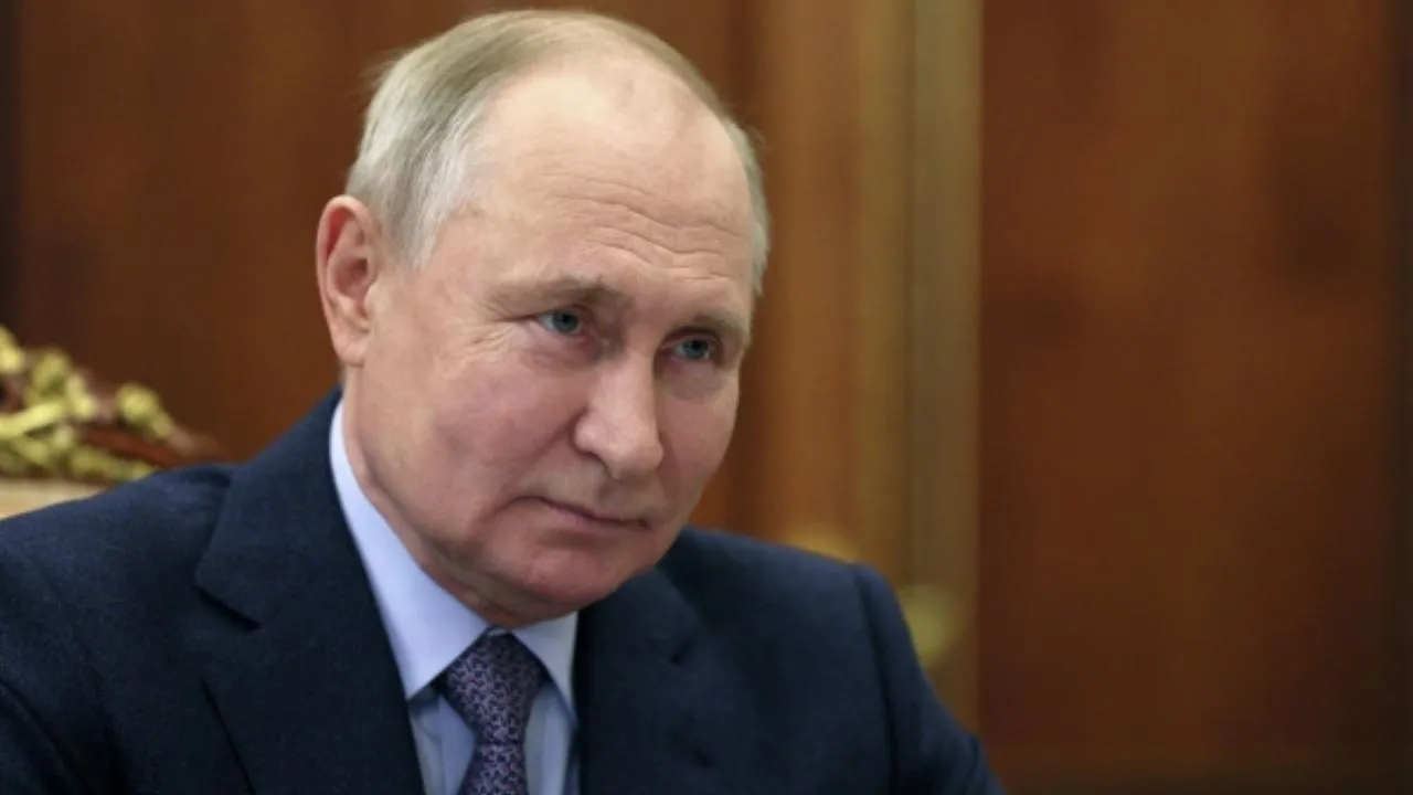 Российский президент пообещал рост реальных зарплат на 8% по итогам года