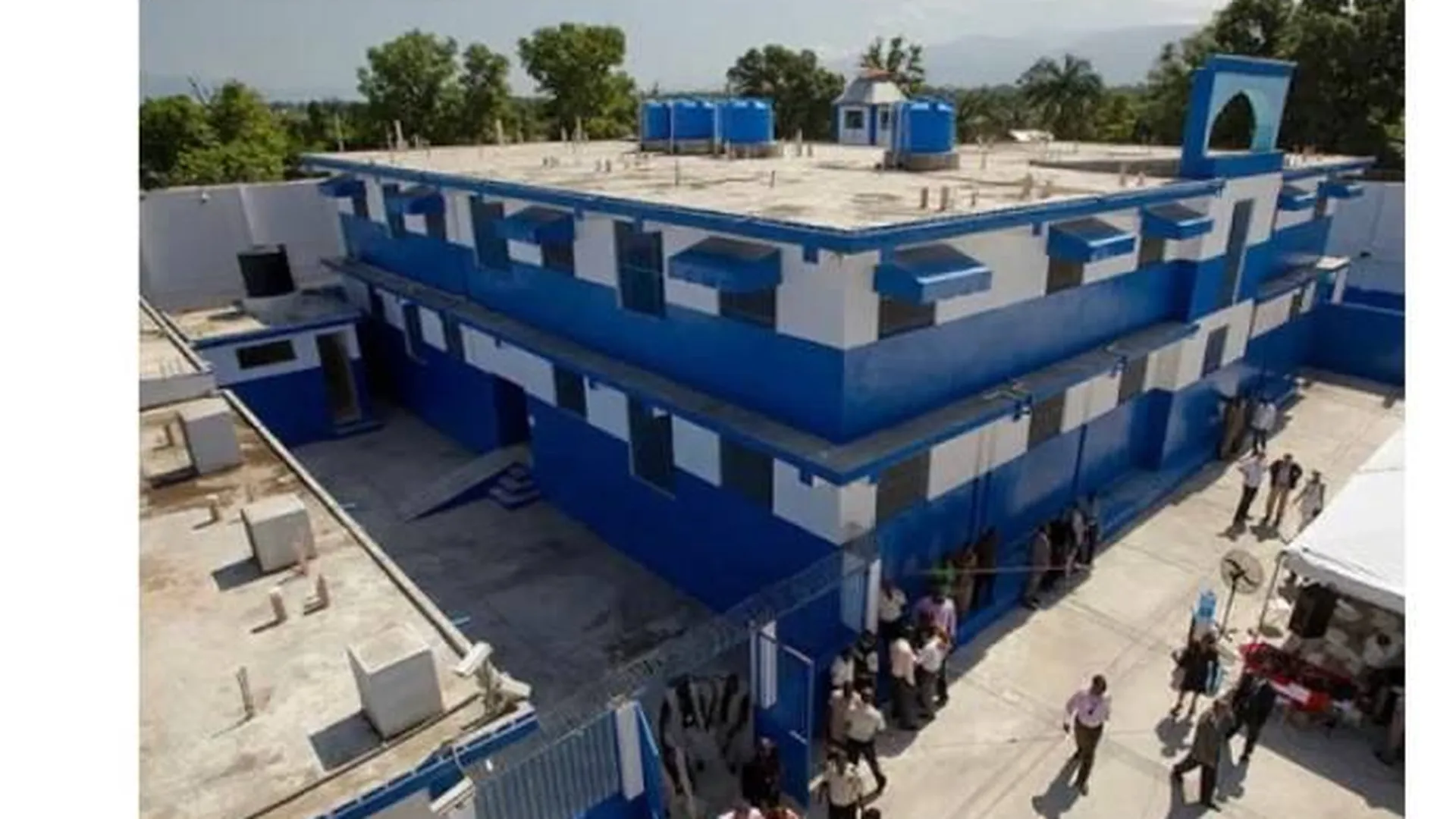 Порядка десяти заключенных убиты при попытке к бегству на Гаити