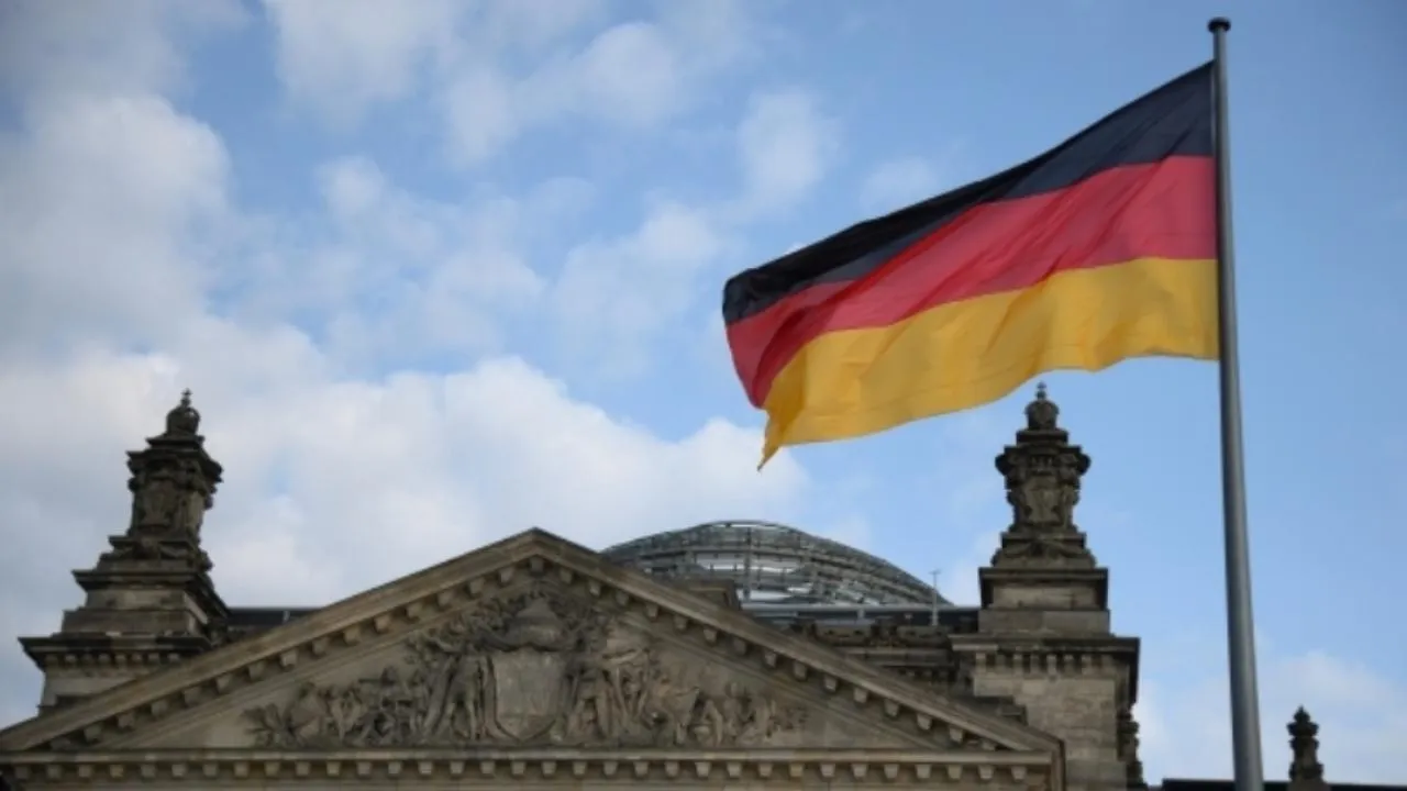Жители Германии негативно отреагировали на очередные требования экс-посла Украины