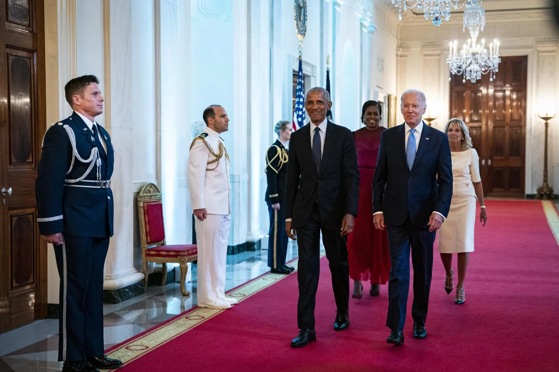 Барак Обама и Джо Байден с супругами / Al Drago — Pool via CNP/Consolidated News Photos