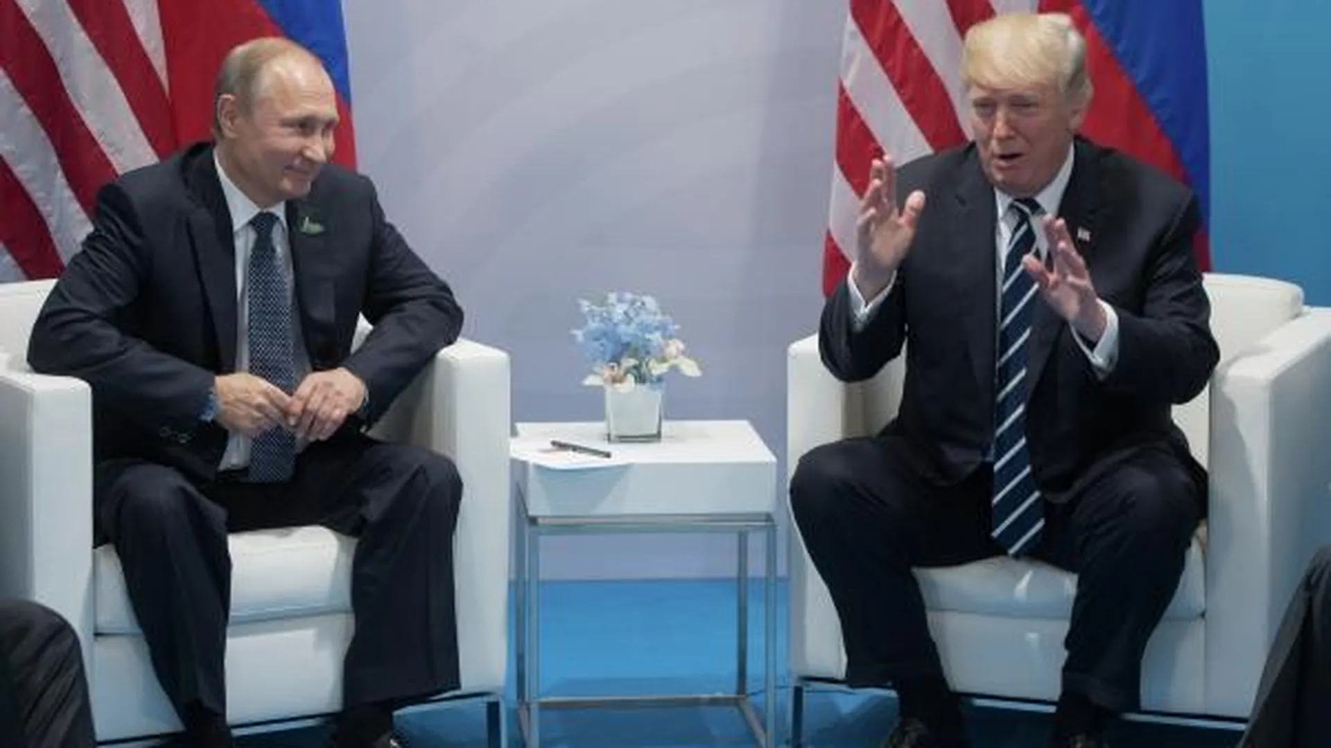 Формат и время переговоров Путина и Трампа согласуются – Песков