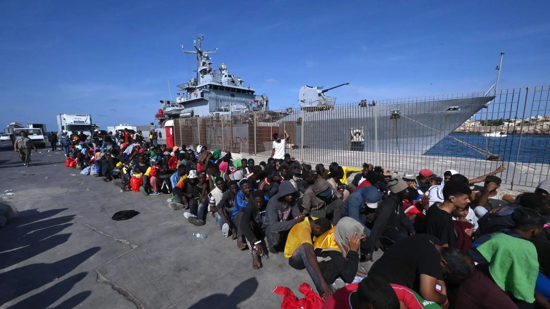 В МИД Польши обвинили Россию в наплыве эмигрантов на итальянский остров Лампедуза