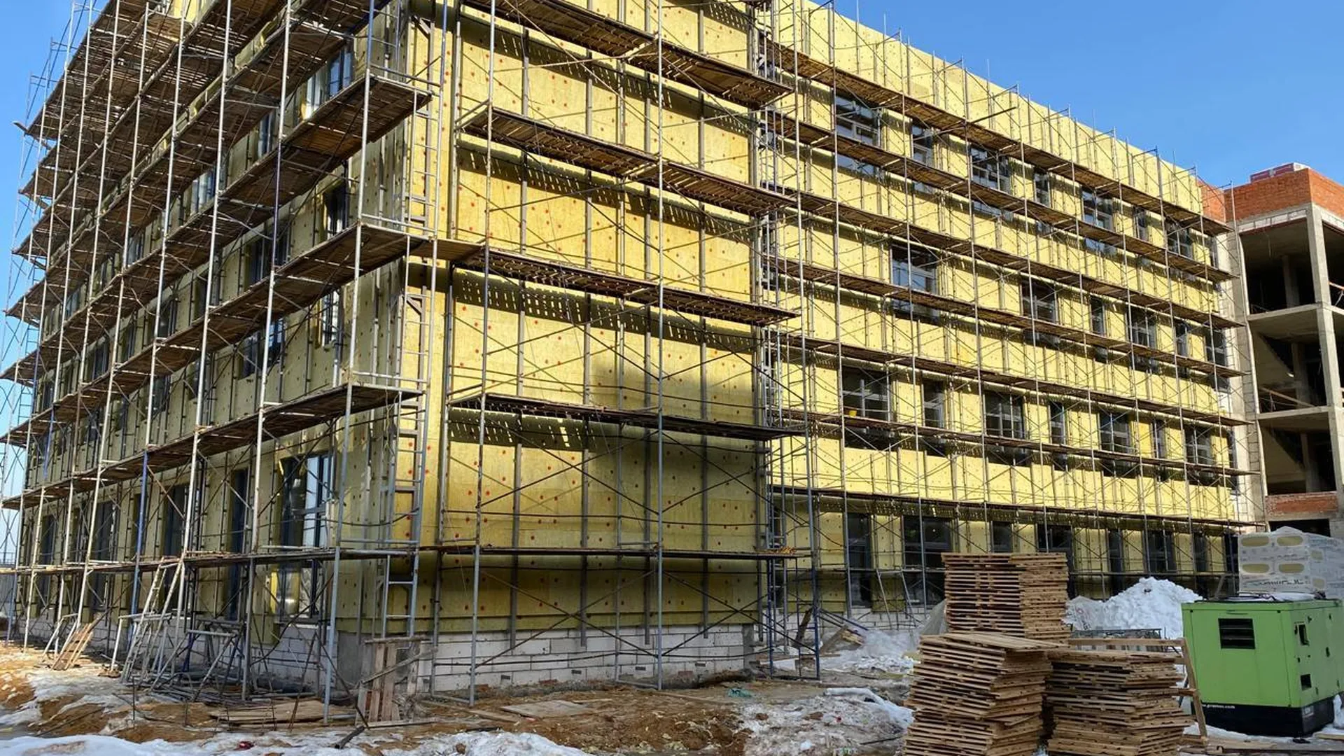 Строительство новой школы в Домодедово завершат к началу нового учебного года
