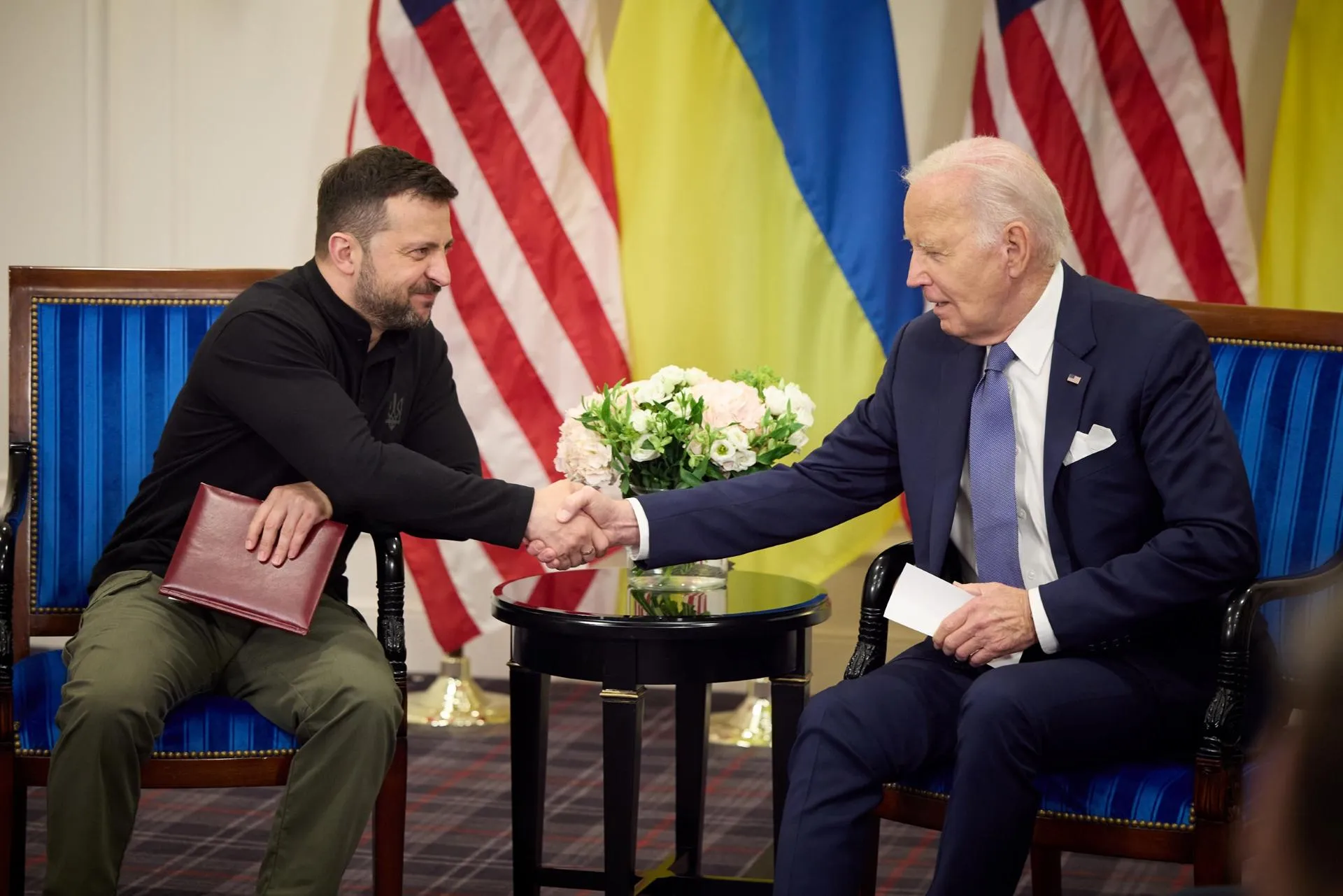 Президенты Украины и США Владимр Зеленский и Джо Байден, Париж, июнь 2024 года. Presidential Office of Ukraine
