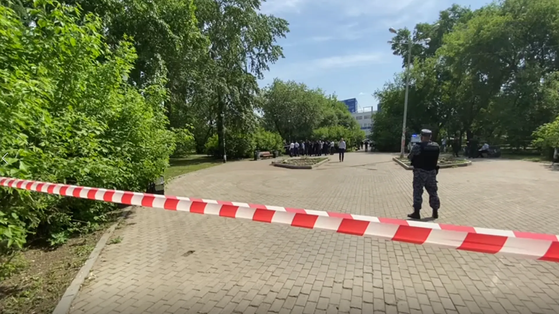 Появилось видео с места нападения на людей в Екатеринбурге