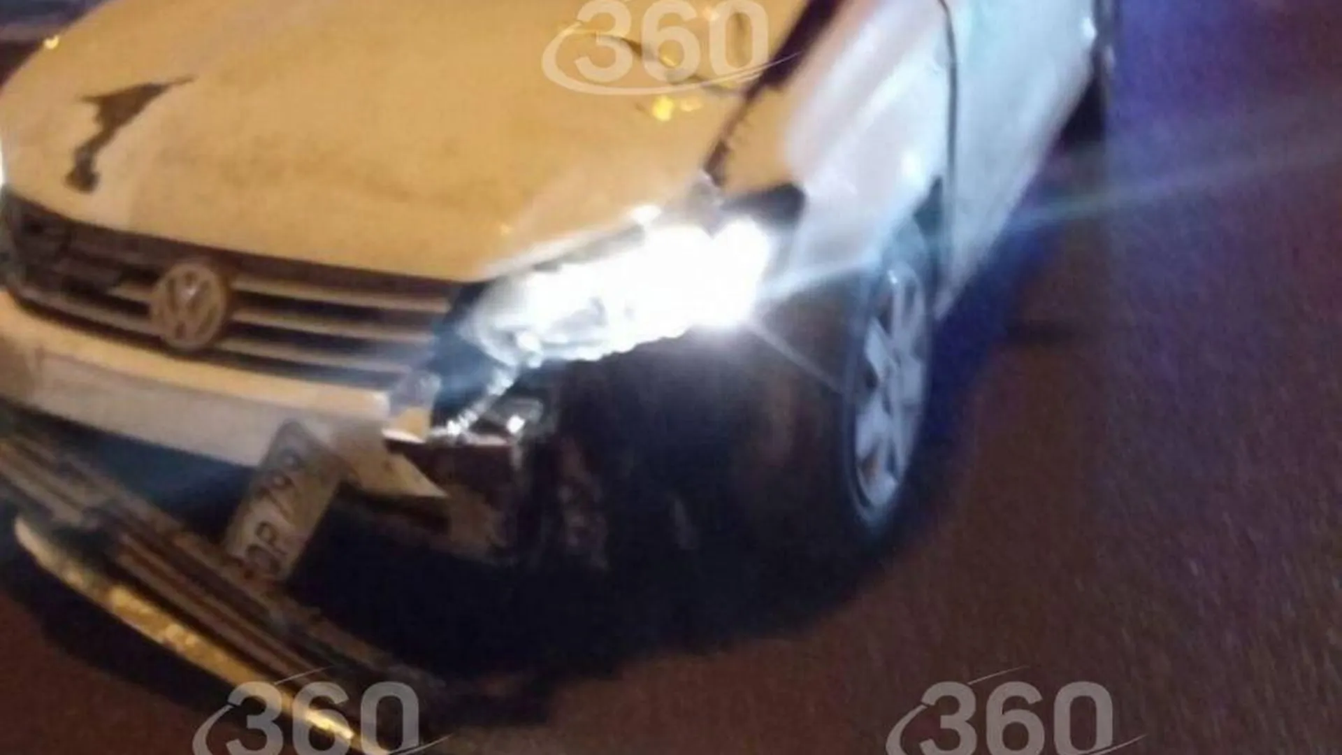 Водитель каршеринга пролетел на красный и сбил двух пешеходов в Казани