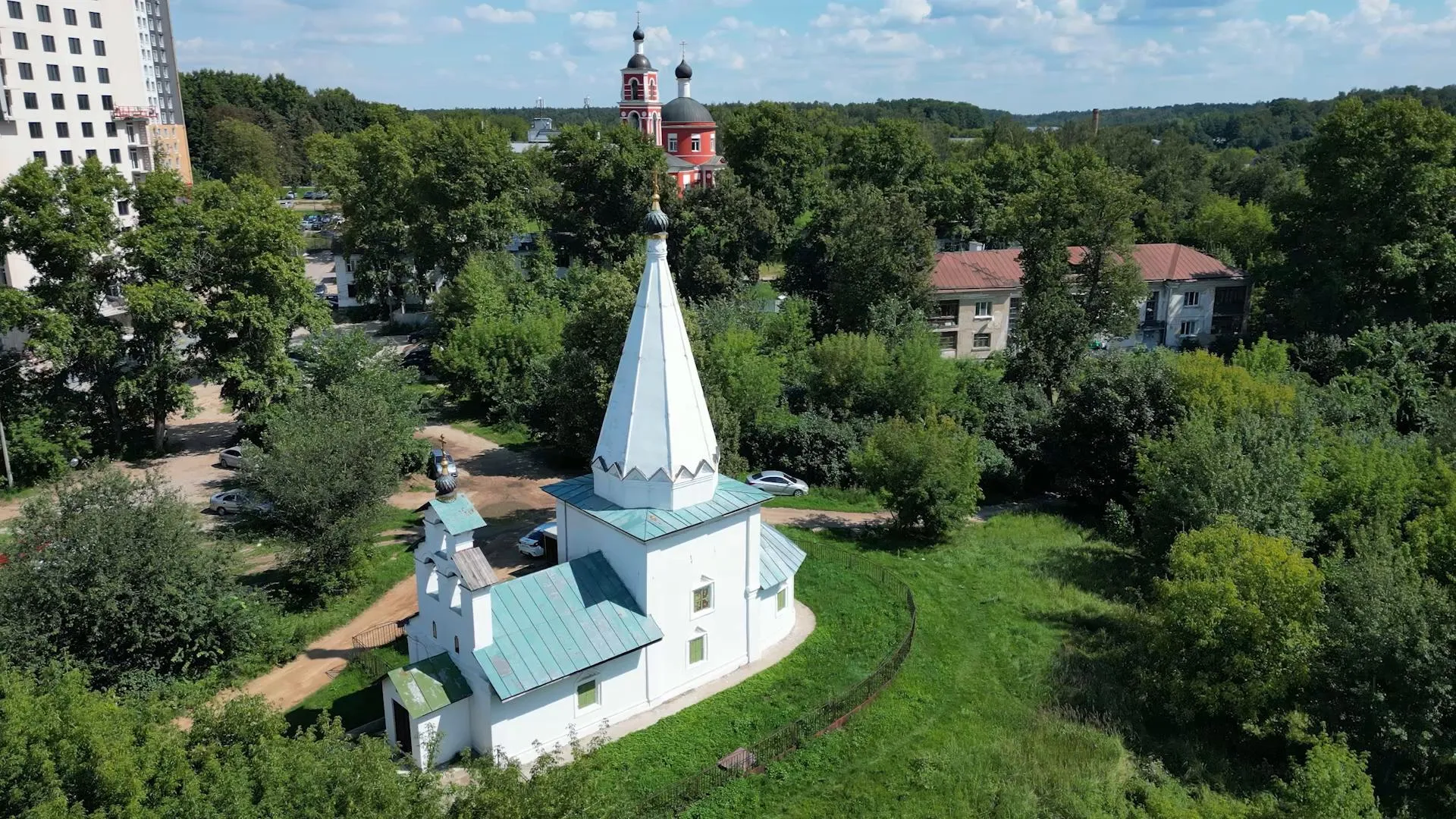 Природные пейзажи, усадьбы, церкви: чем Лыткарино привлекает туристов