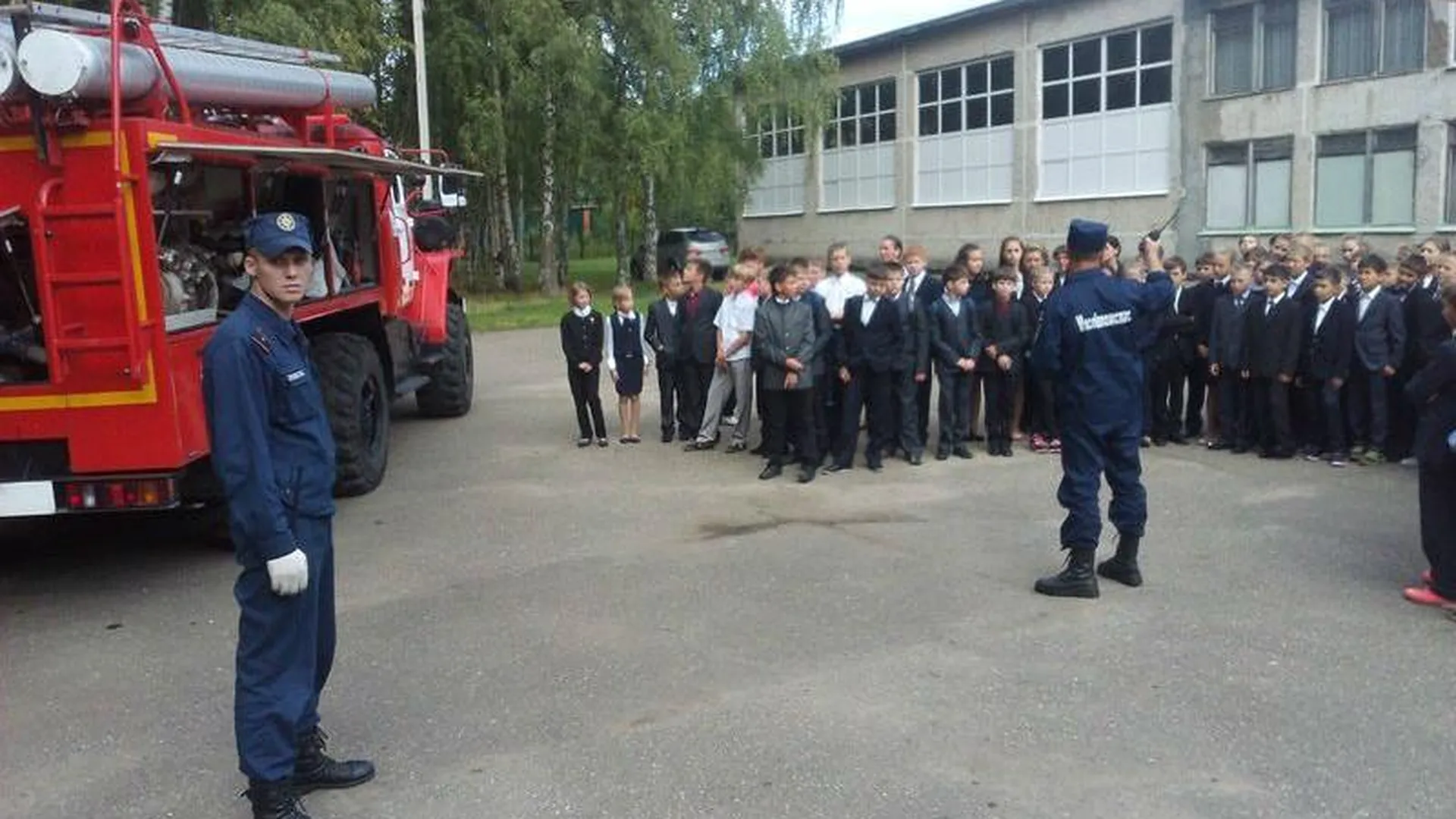 Шестьсот пожарных и спасателей обеспечат безопасность на «Последних звонках» в области