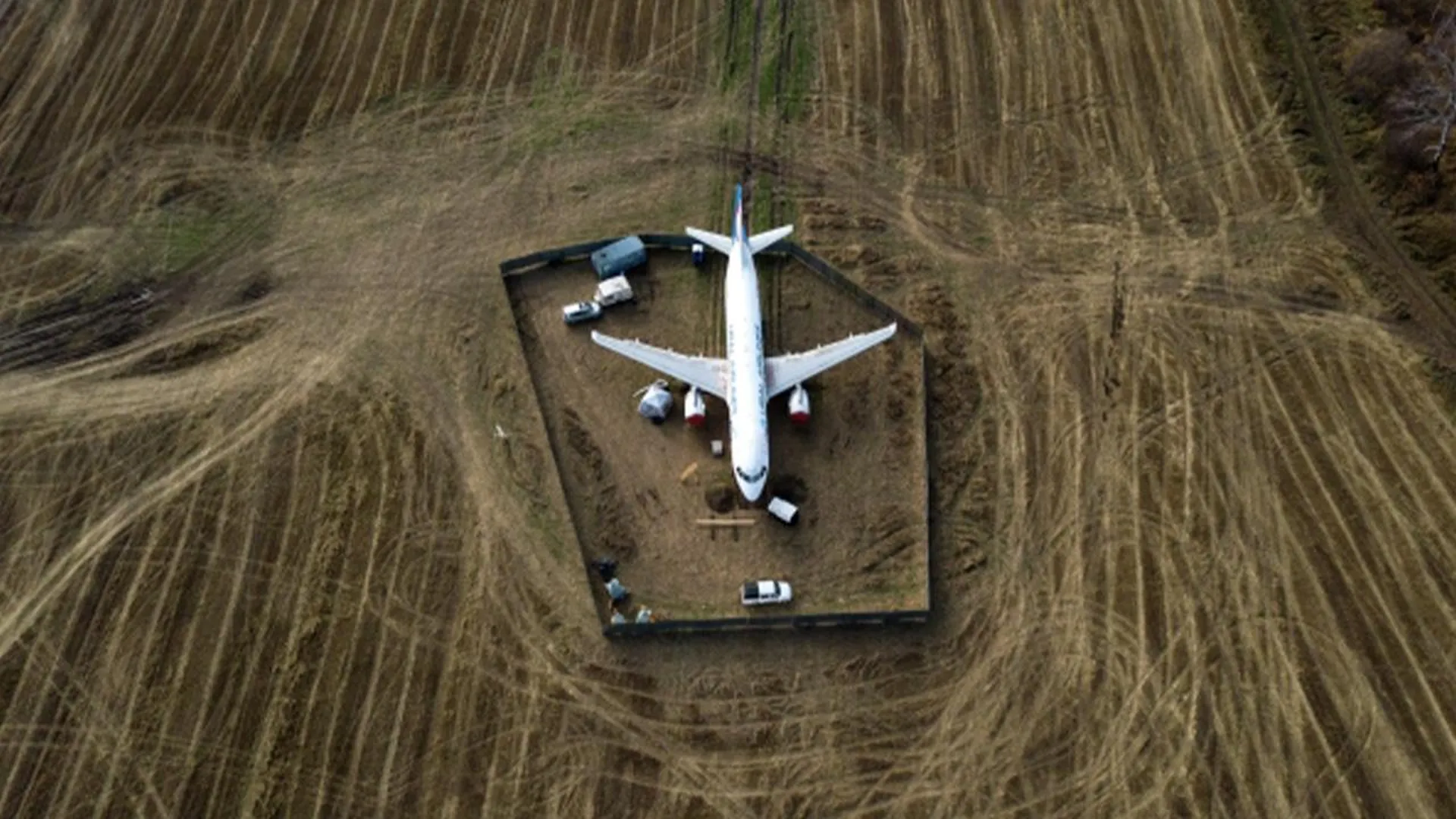 «Компенсация вреда»: выяснилось, кто ответит за выкатившийся самолет в Перми