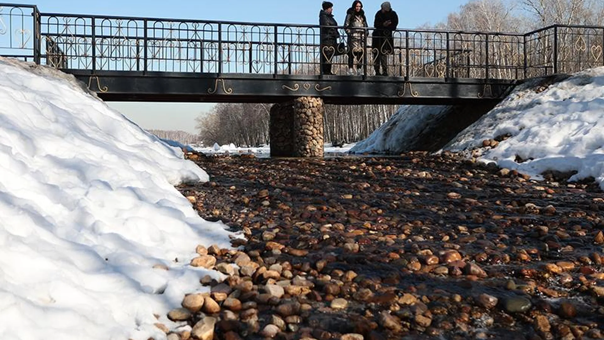 Нрав Македонки: специалисты Минэкологии Подмосковья в преддверии половодья проверили самую опасную реку в Люберцах  