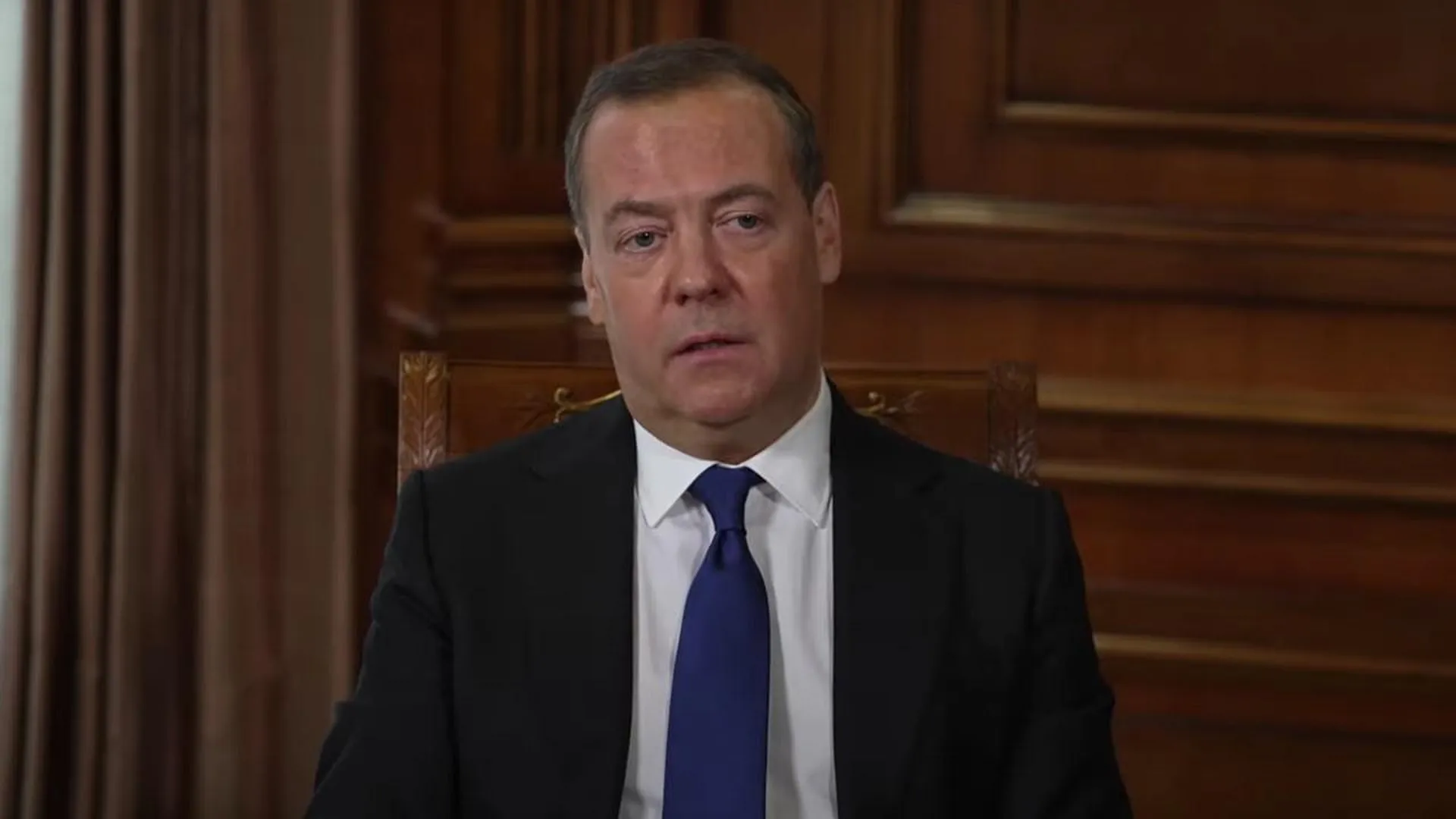 Медведев считает, что переговоры с Украиной сейчас невозможны