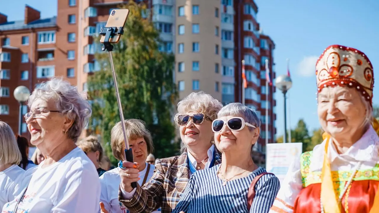 Нейросеть создала гимн для участников проекта «Активное долголетие»