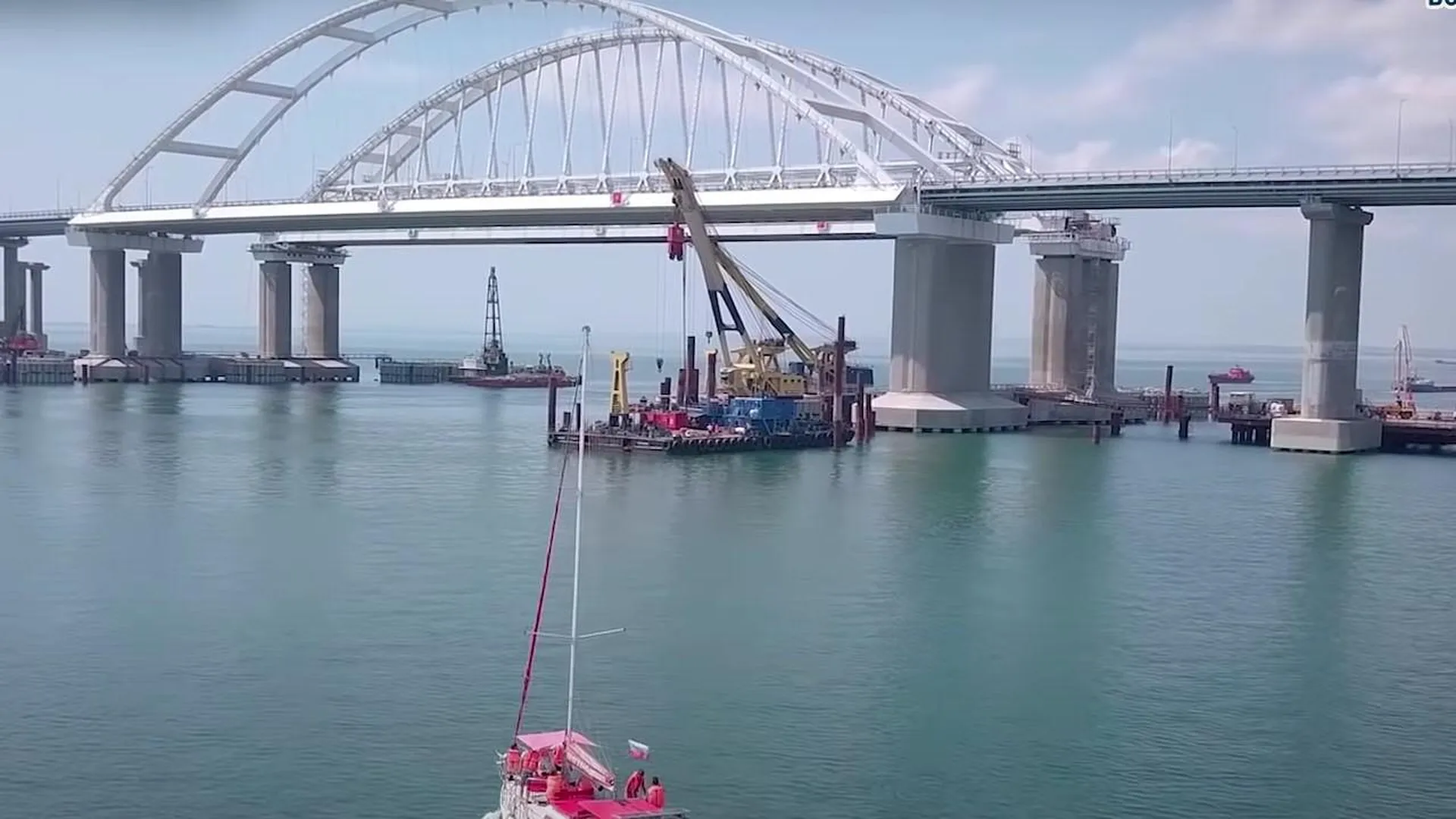 Утром Крымский мост перекрывали на 35 минут