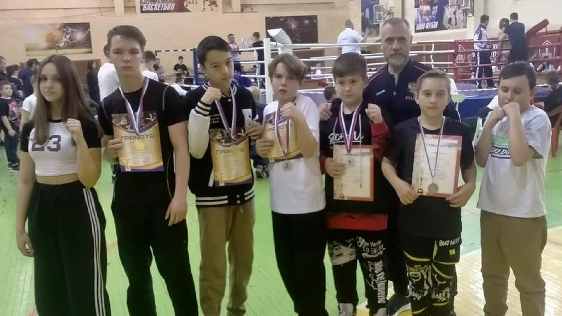 Спортсмены из подмосковной Каширы завоевали медали соревнований по кикбоксингу «Открытый ринг»