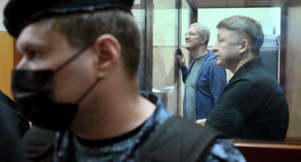 Обвиняемый во взятке Иванов заявил на суде, что больше не работает в Минобороны