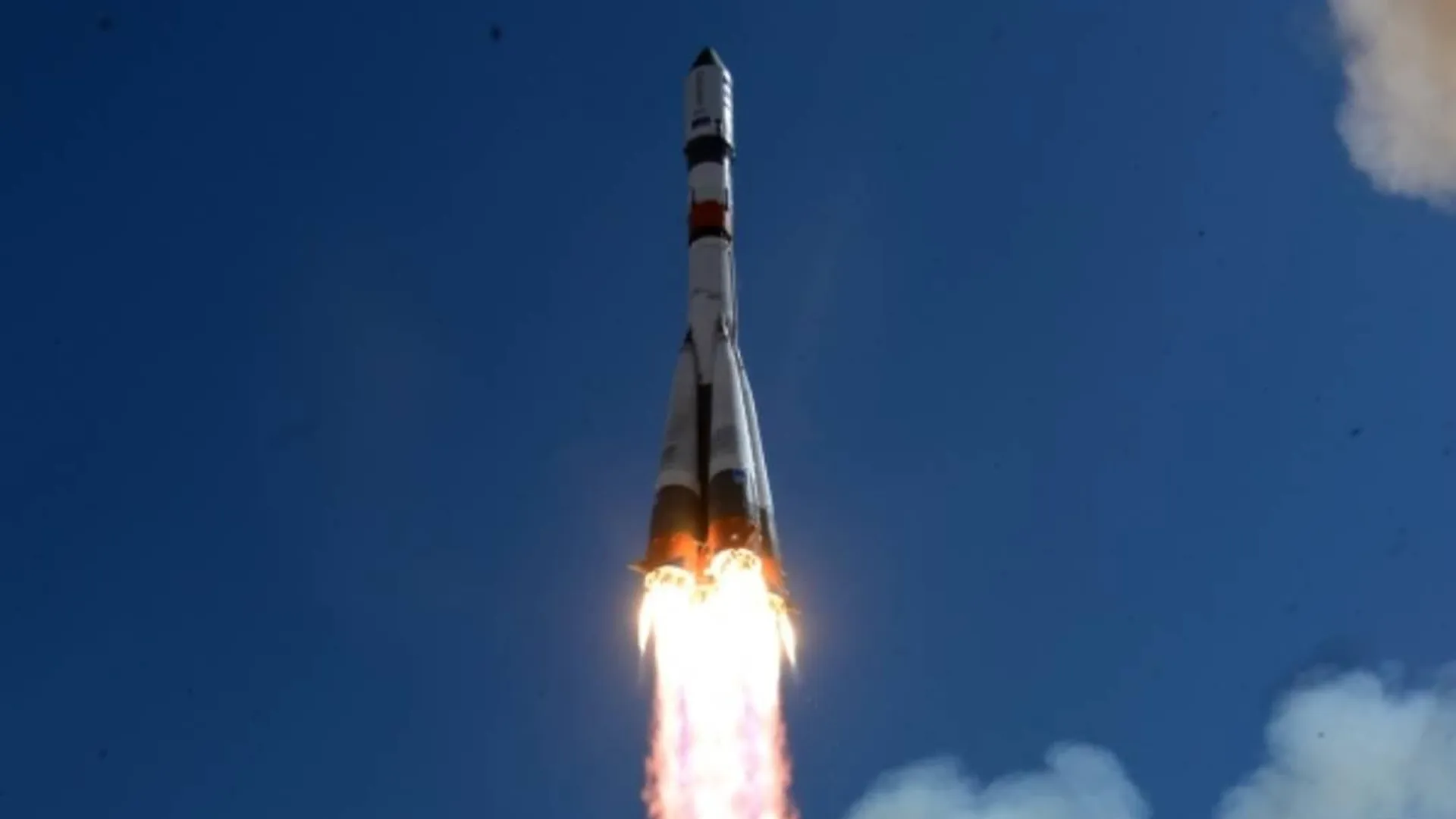 Американский астронавт призвал к сотрудничеству с Россией и Китаем в освоении Луны