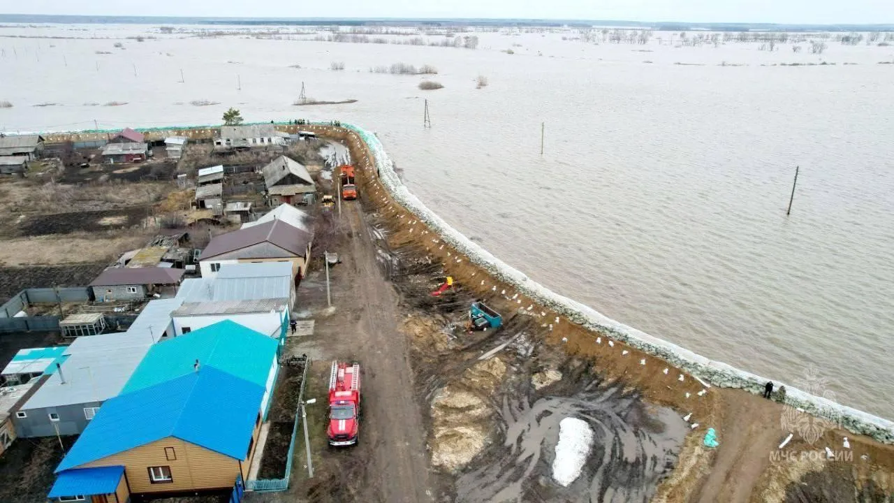 Уровень воды в реке Ишим в Тюменской области вырос на 221 сантиметр за ...