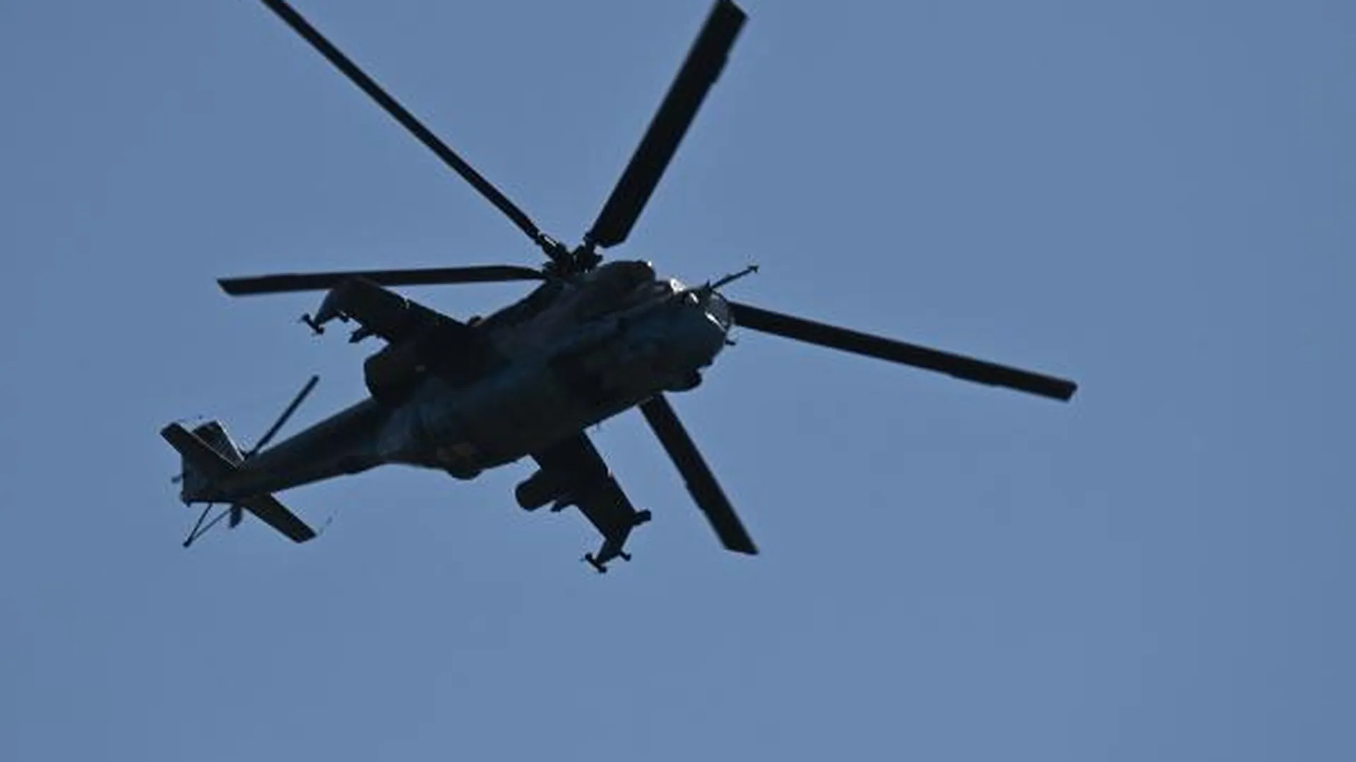 Вертолет упал при взлете в Тверской области