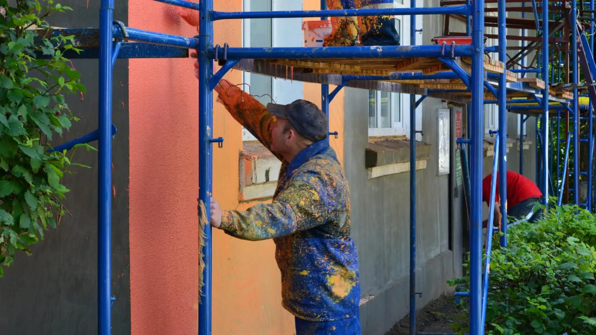 В Подмосковье с начала реализации программы капремонта привели в порядок более 17 тысяч домов