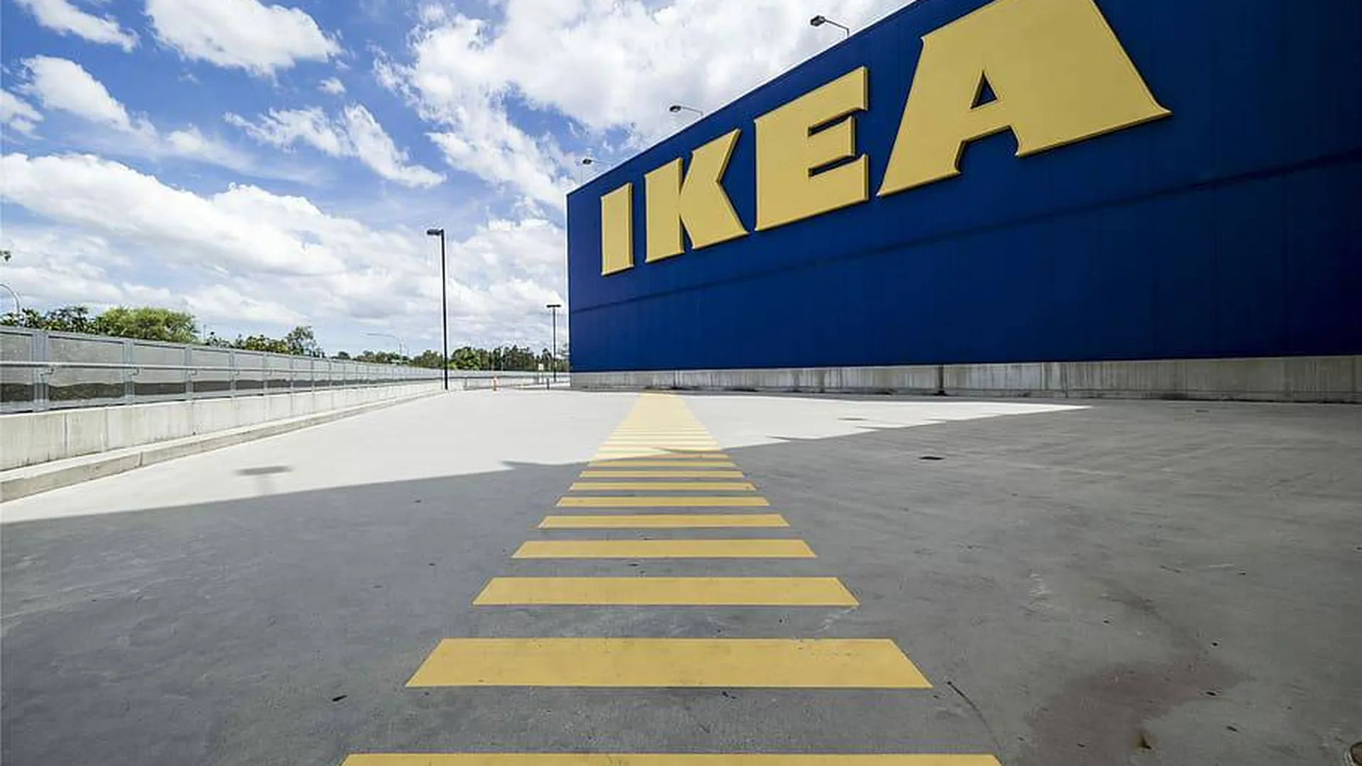 Воробьев заявил, что на покупку активов IKEA в России претендуют несколько инвесторов