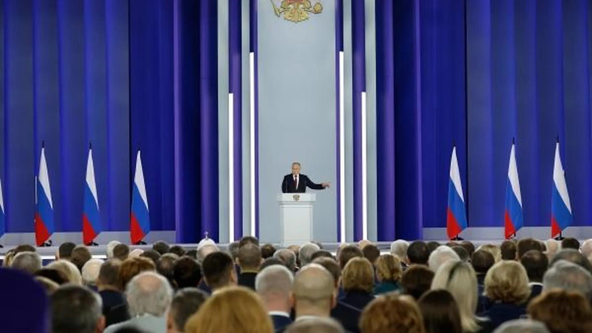 Путин поставил США на место решением приостановить участие России в ДСНВ