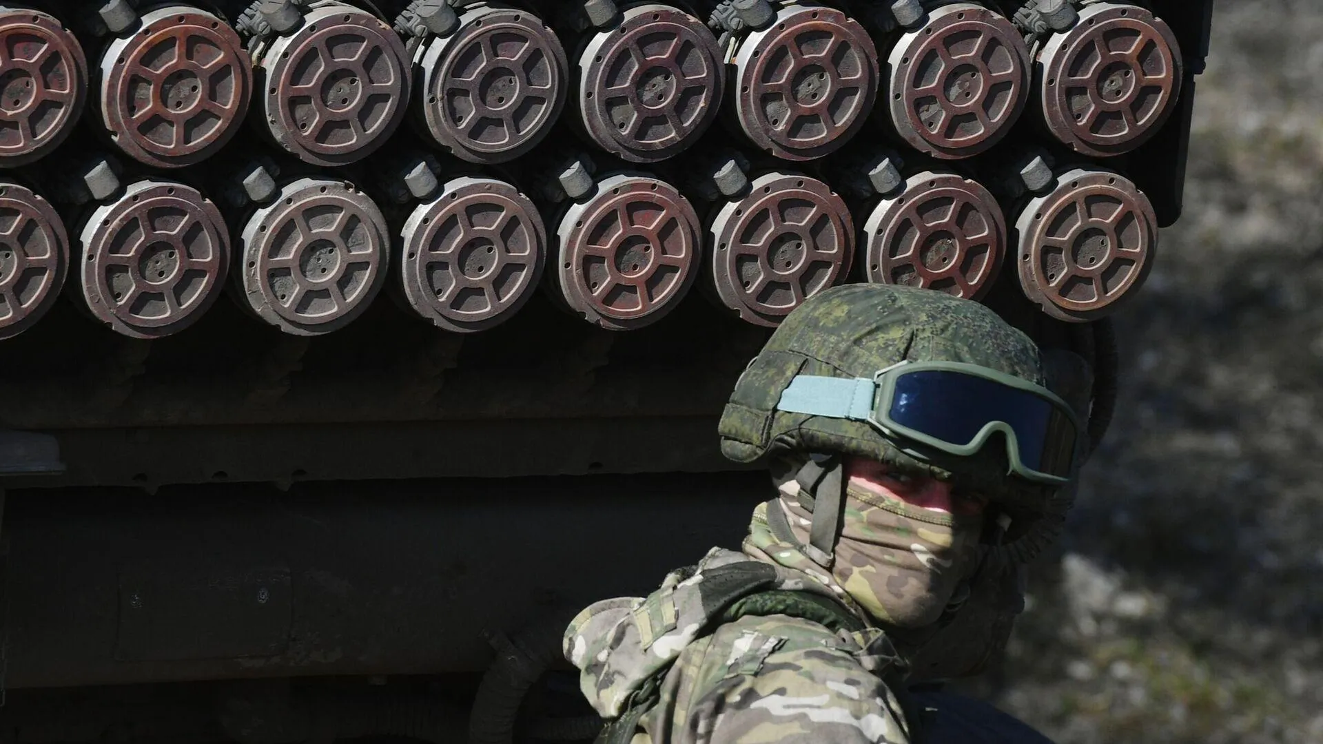 Российские военные улучшили положение на Южно-Донецком направлении