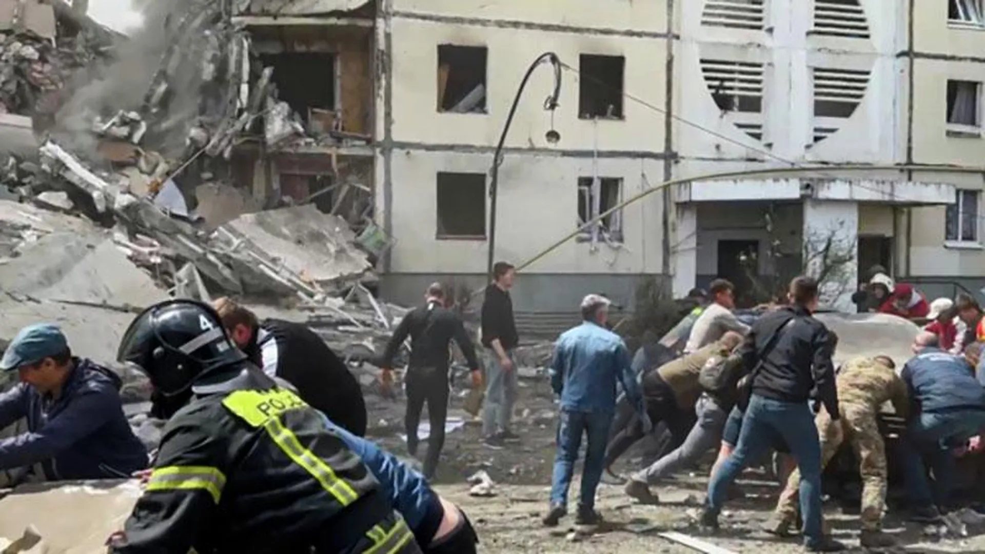 Число погибших при обрушении дома в Белгороде увеличилось до пяти