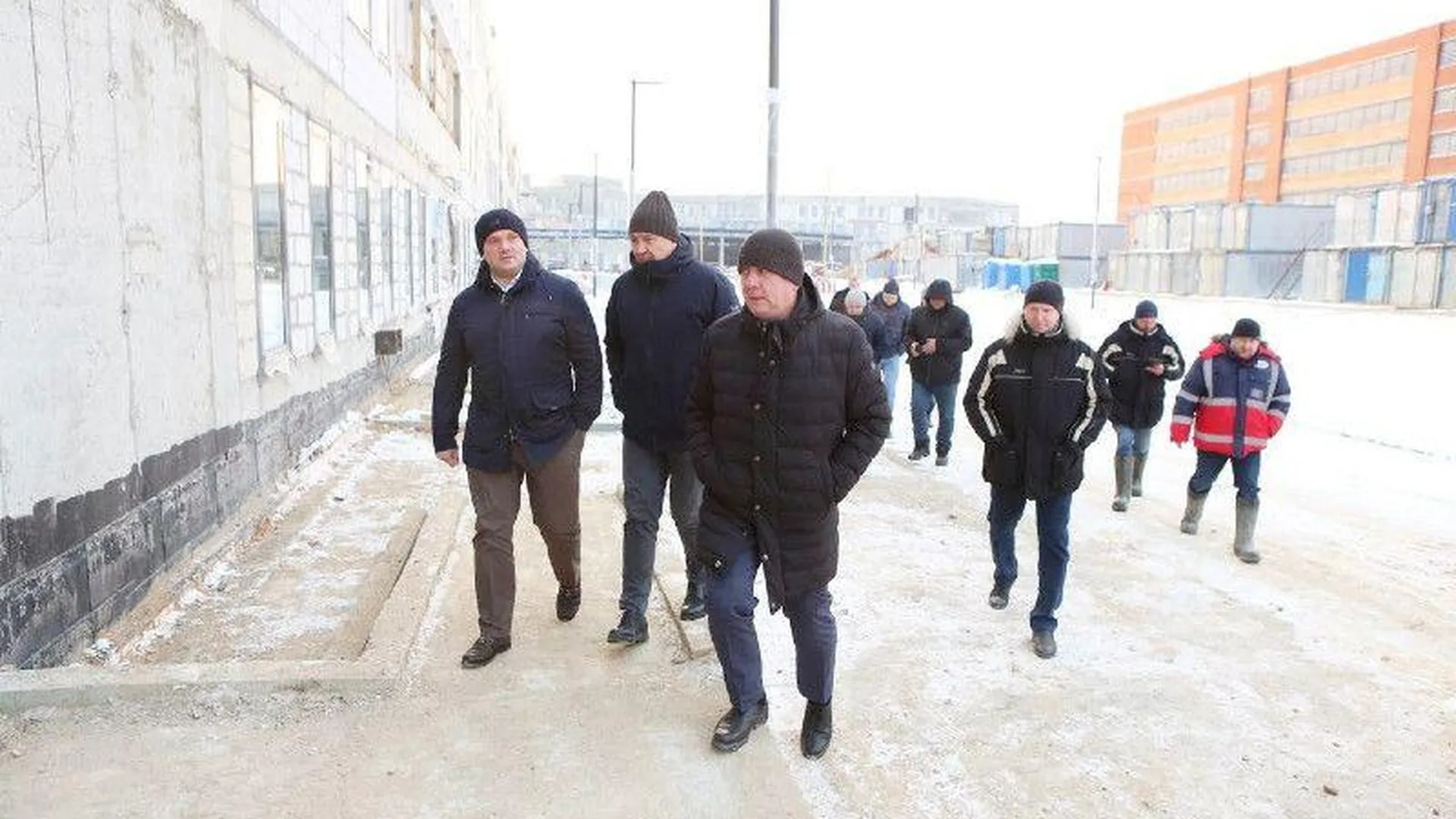 Министр стройкомплекса Владимир Локтев проверил ход строительства образовательного кластера в Долгопрудном