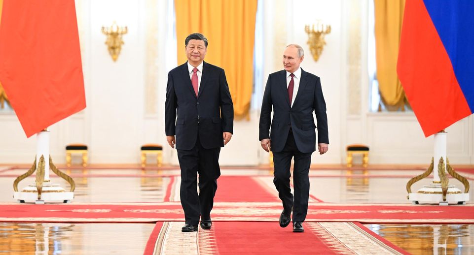 Путин приехал в Дом народных собраний в Пекине на переговоры с Си Цзиньпином