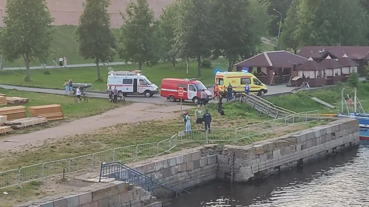 В великом новгороде утонули студенты из индии. В великом новгороде утонули студенты из индии