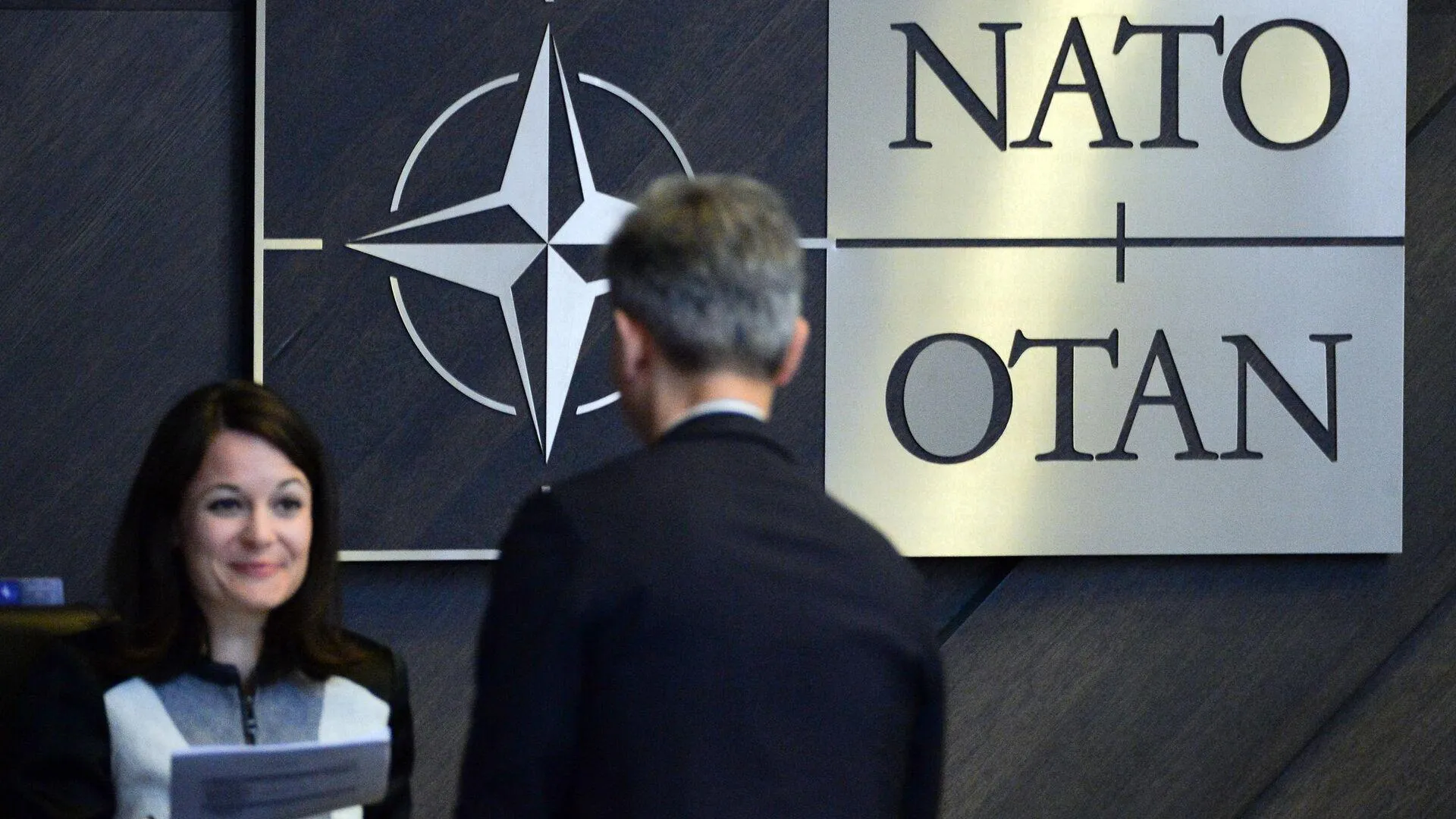 Прокси-войне да, но не больше. Почему НАТО не хочет столкновения с Россией