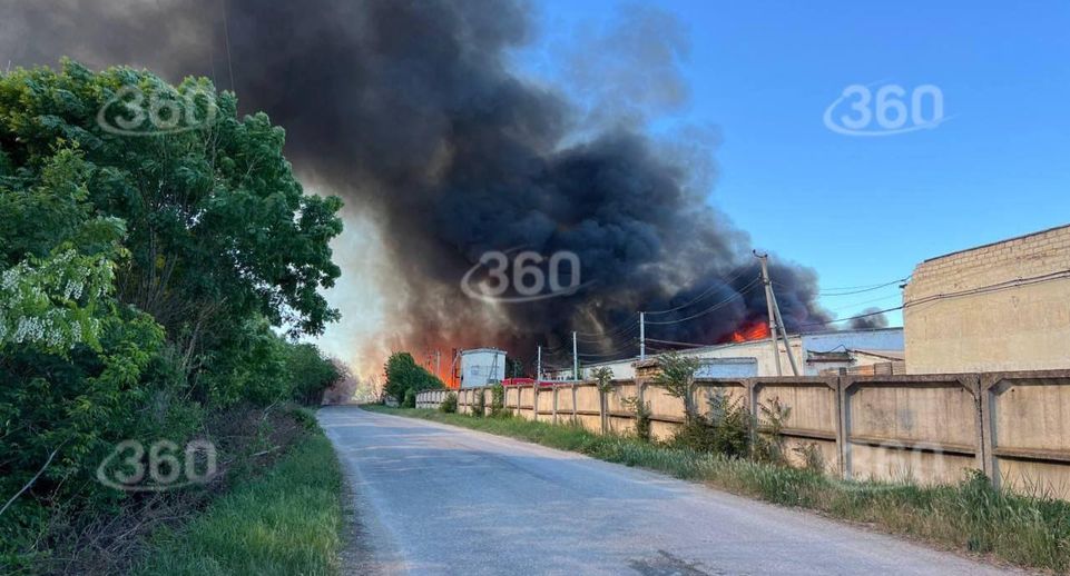 Пожар на овощехранилище в Крыму локализовали