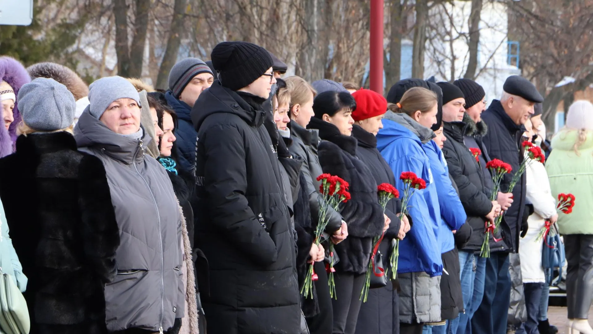 Жители Серебряных Прудов почтили память земляка — героя Сталинградской битвы Василия Чуйкова