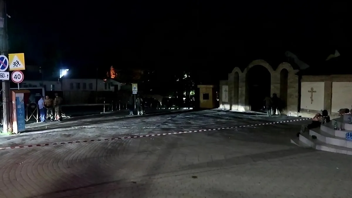 Злоумышленники напали на два православных храма, синагогу и пост ДПС в Дербенте и Махачкале. Стоп-кадр с видео, предоставленного Национальным антитеррористическим комитетом