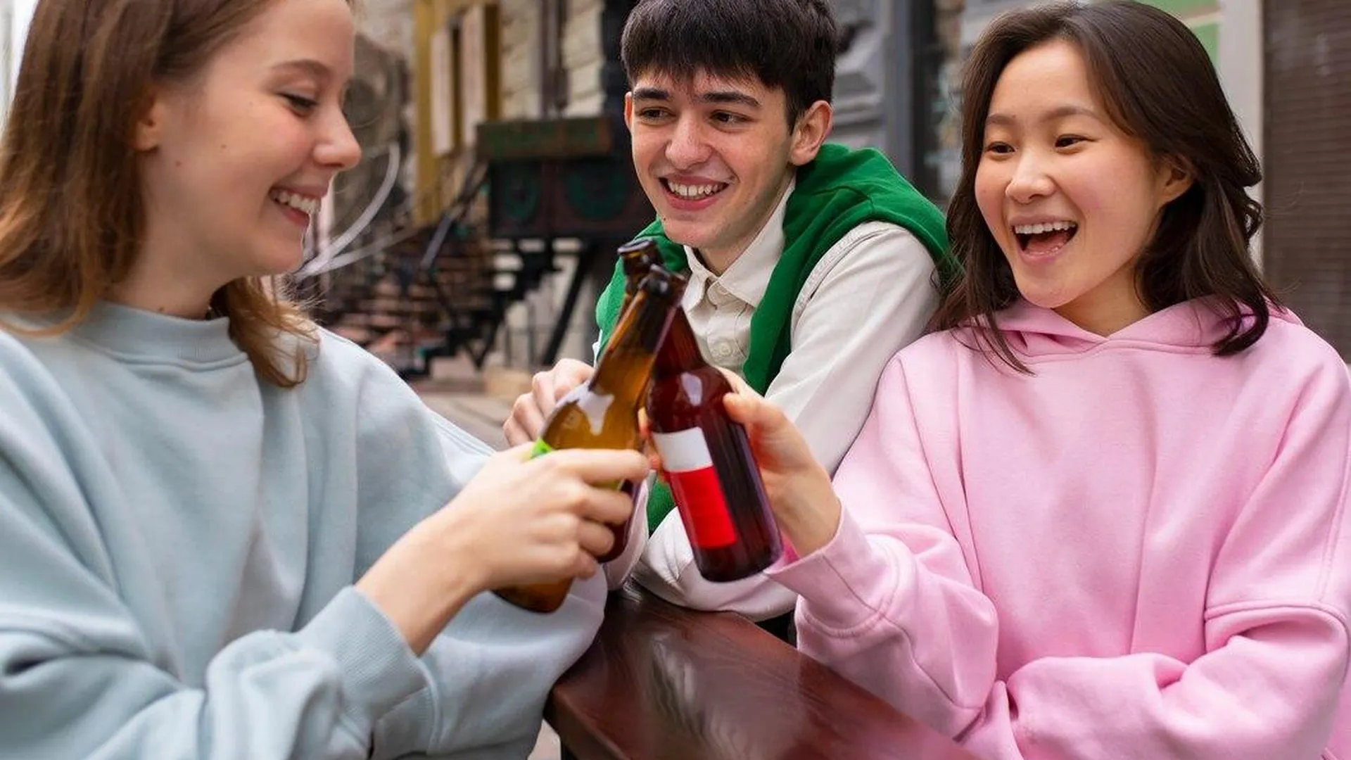 Названа страна, где живут самые пьющие подростки