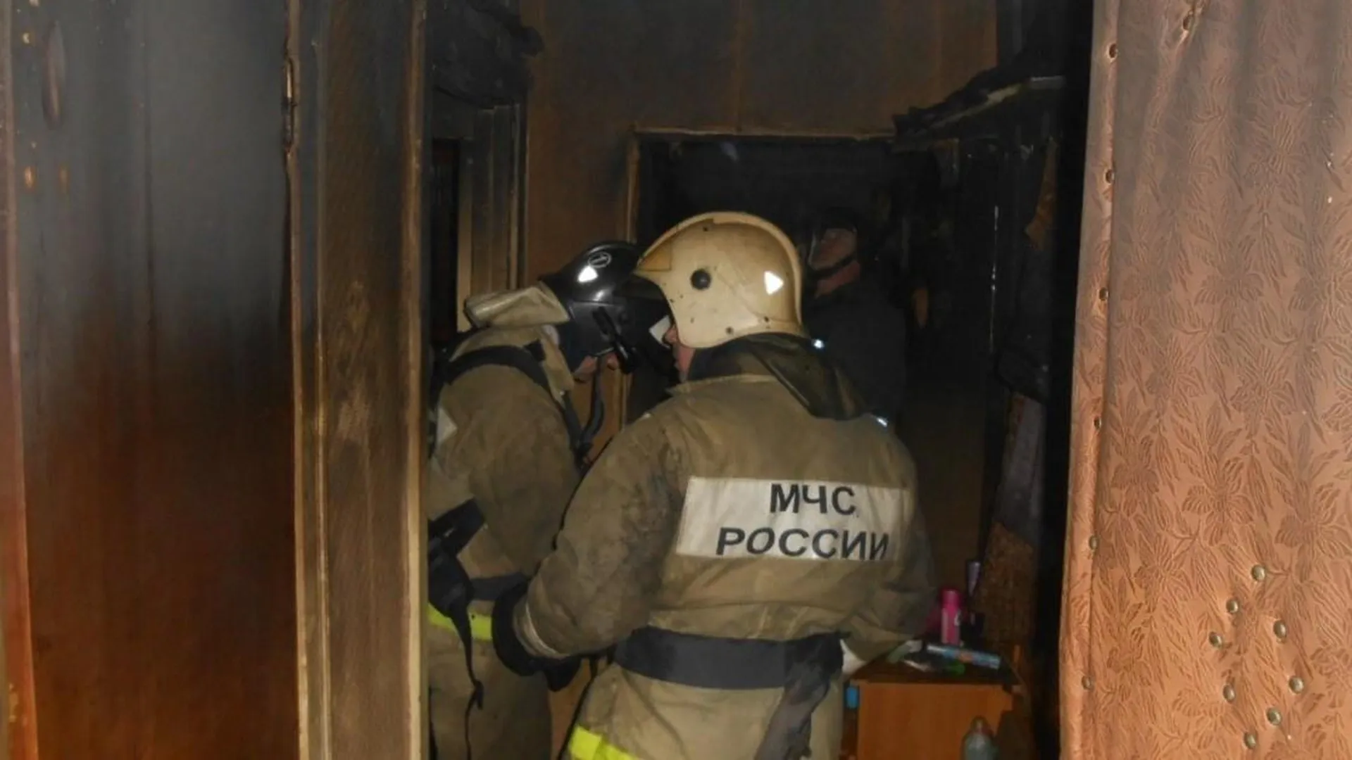 Пожар произошел в квартире в подмосковном Реутове