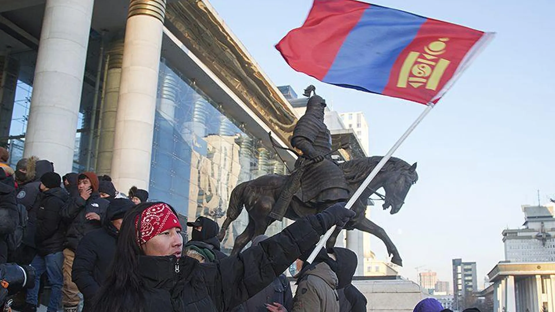«Люди в критическом положении»: жительница Монголии рассказала о массовых протестах