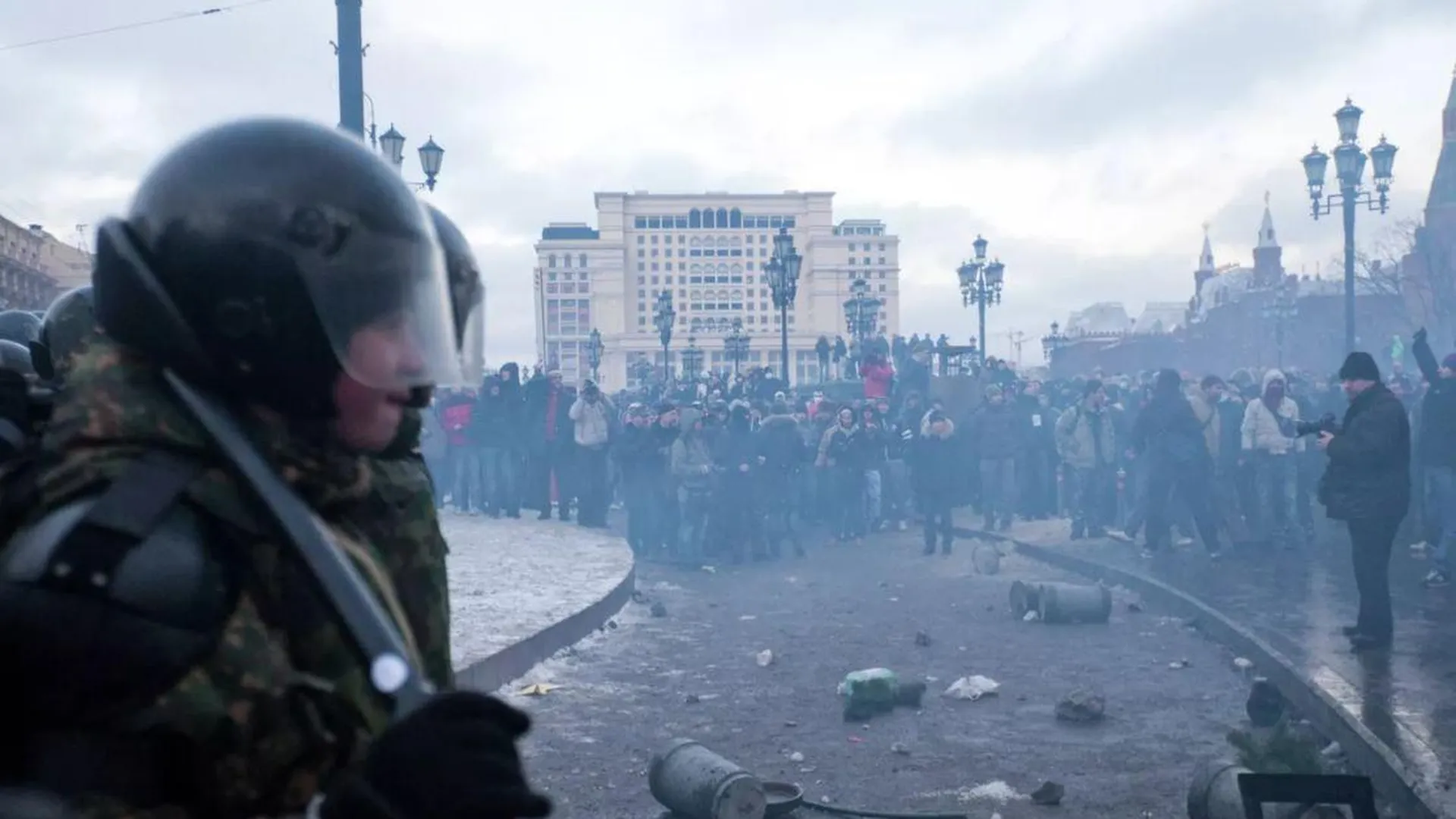 Беспорядки на Манежной площади в Москве 11 декабря 2010 года