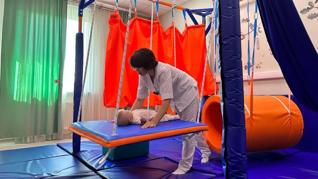 Новый сенсорно-динамический зал для детей оборудовали в Наро-Фоминском перинатальном центре