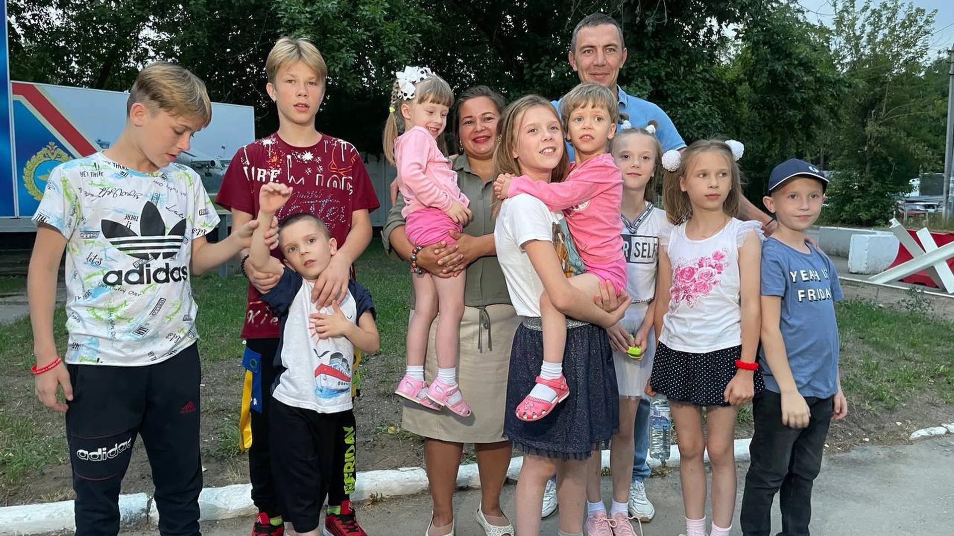 Более 100 детей-сирот приехали в Подмосковье из ДНР. Их уже ждут новые семьи по всей России