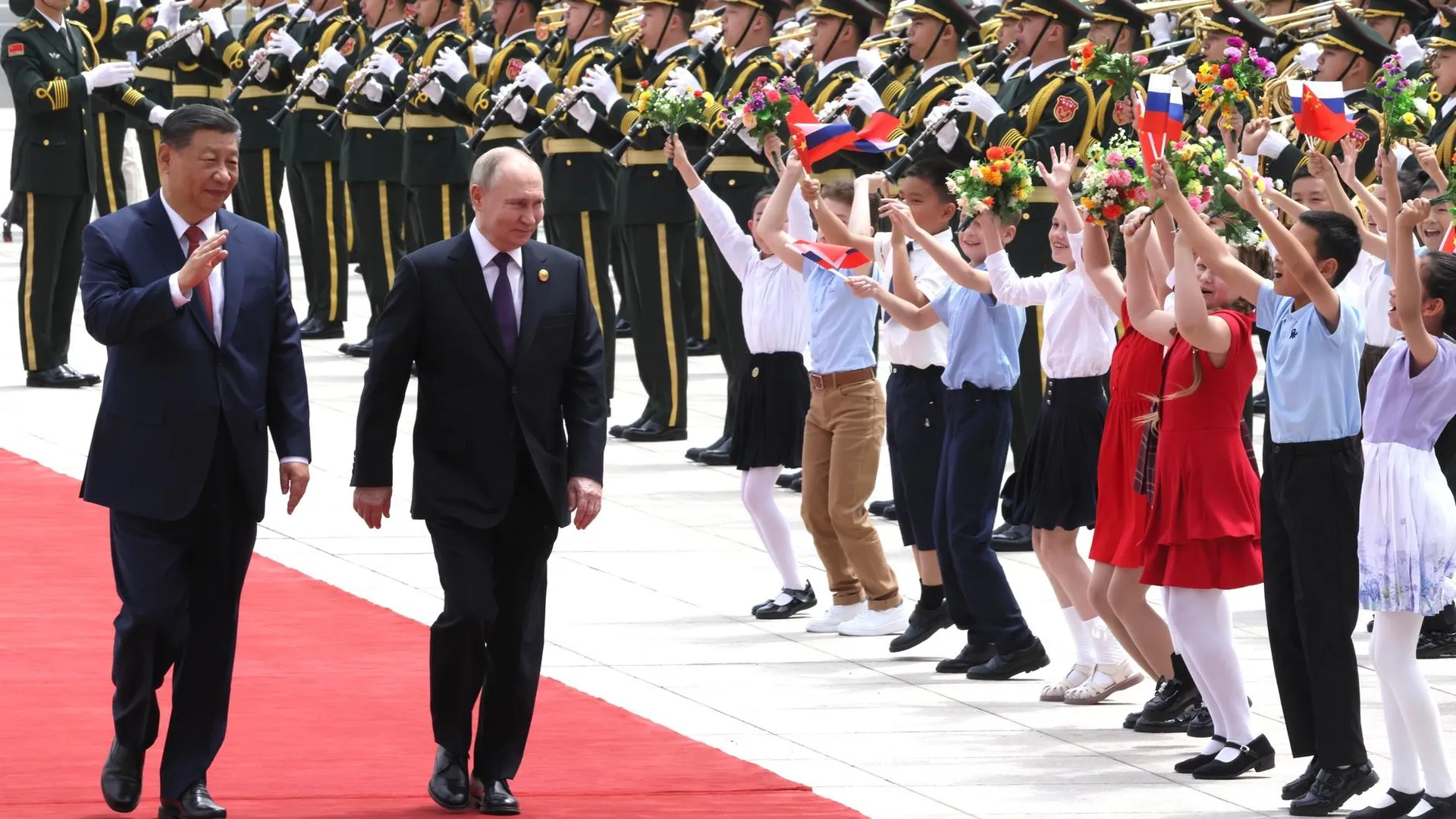 Путин поделился с президентом Казахстана впечатлениями от визита в Китай