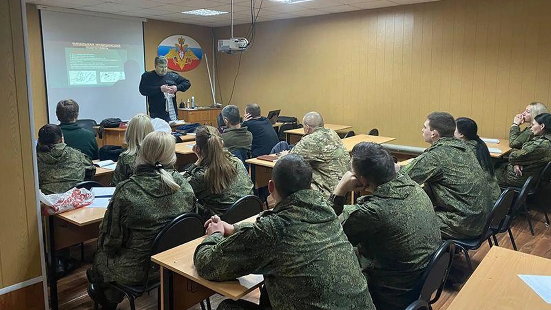 Курсы военной подготовки продолжаются в Павловском посаде